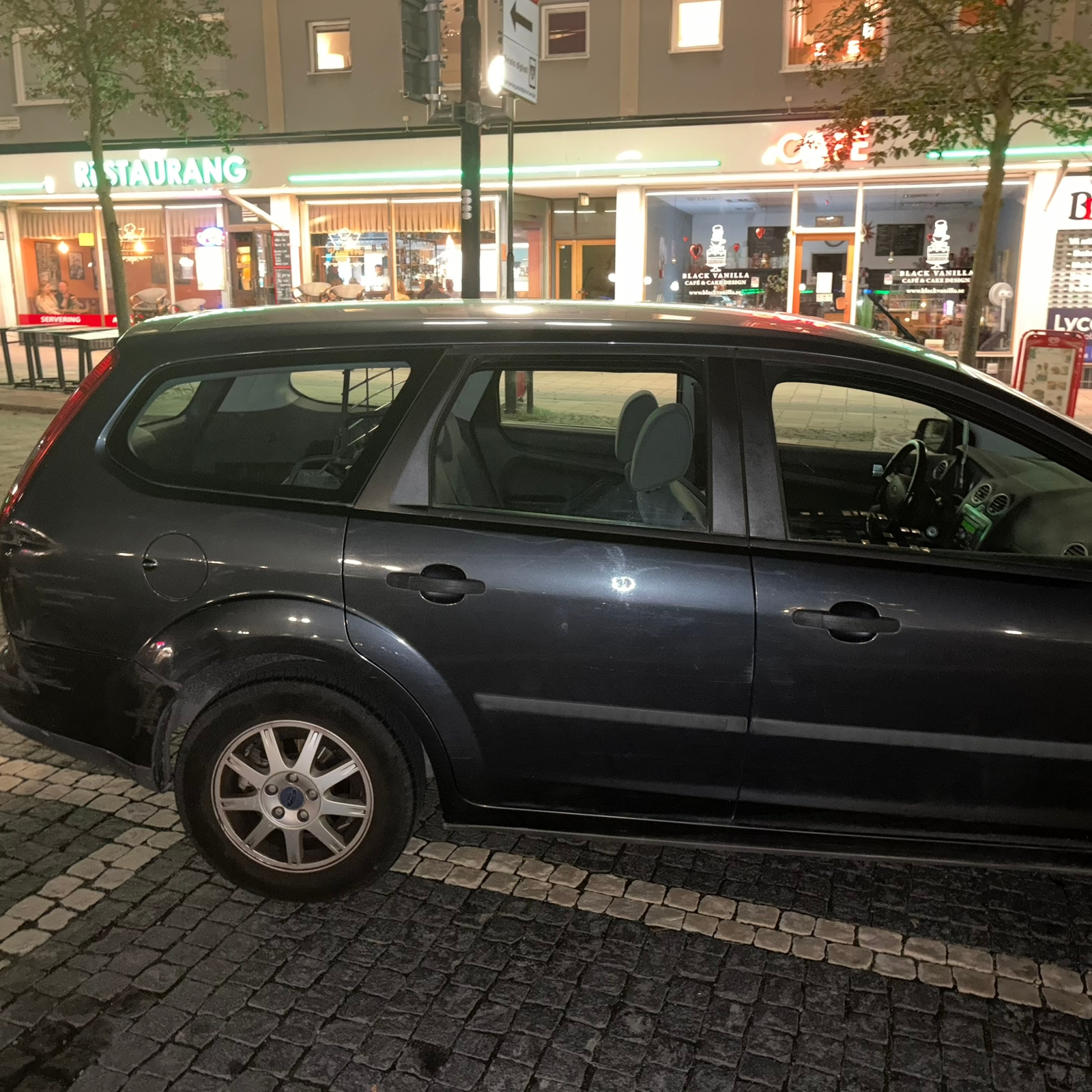 Ford Focus Kombi 1.8 Flexifuel Manuell 2006, photo 6/8