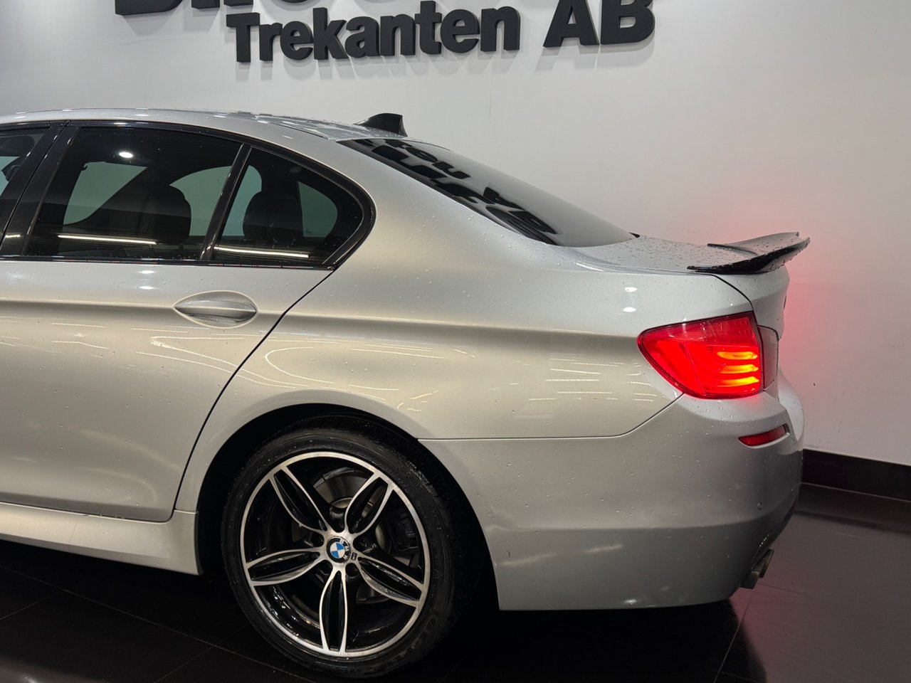 BMW 530 2011, kuva 6/10