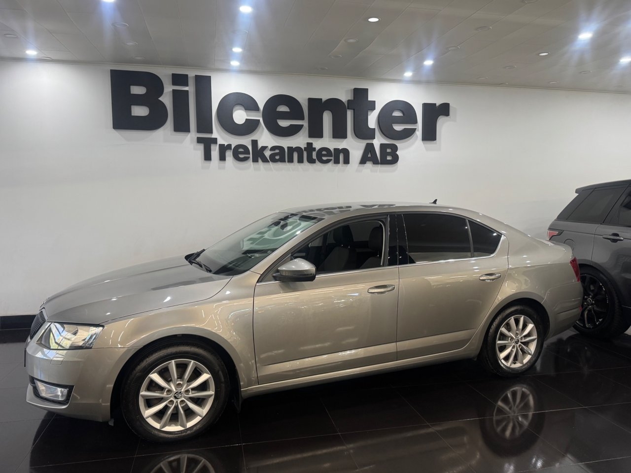 Skoda Octavia 2015, bild 3/10