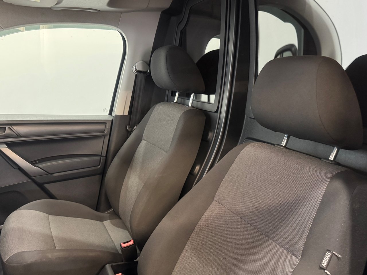 Volkswagen Caddy Maxi 2017, bild 6/10