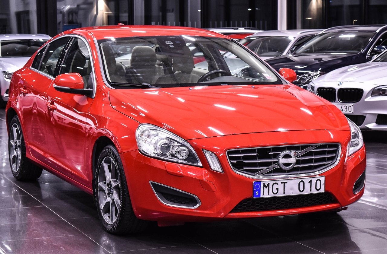 Volvo S60 D3 Momentum Euro 5 2012, bild 4/10