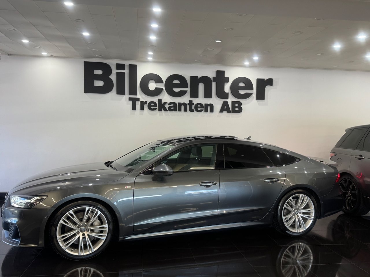 Audi A7 Sportback 55 TFSI Q S-Line 2019, photo 3/10