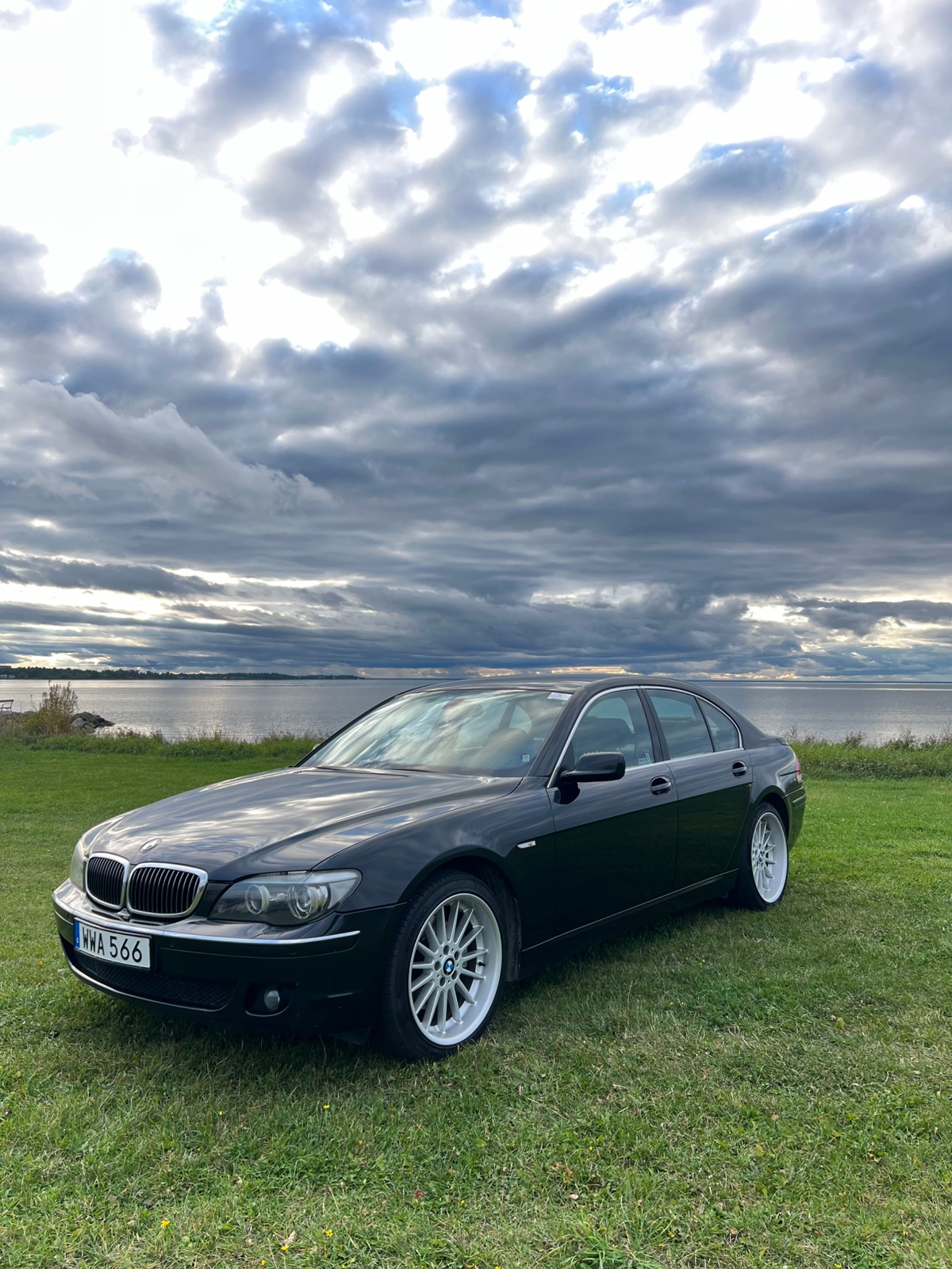 BMW 750