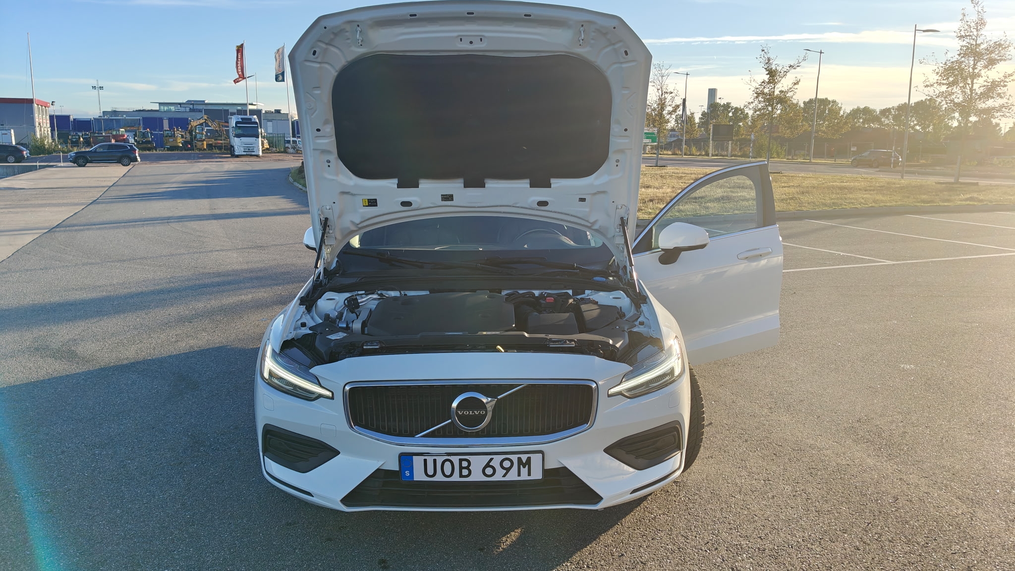 Volvo V60 B4 Geartronic 2022, bild 4/7