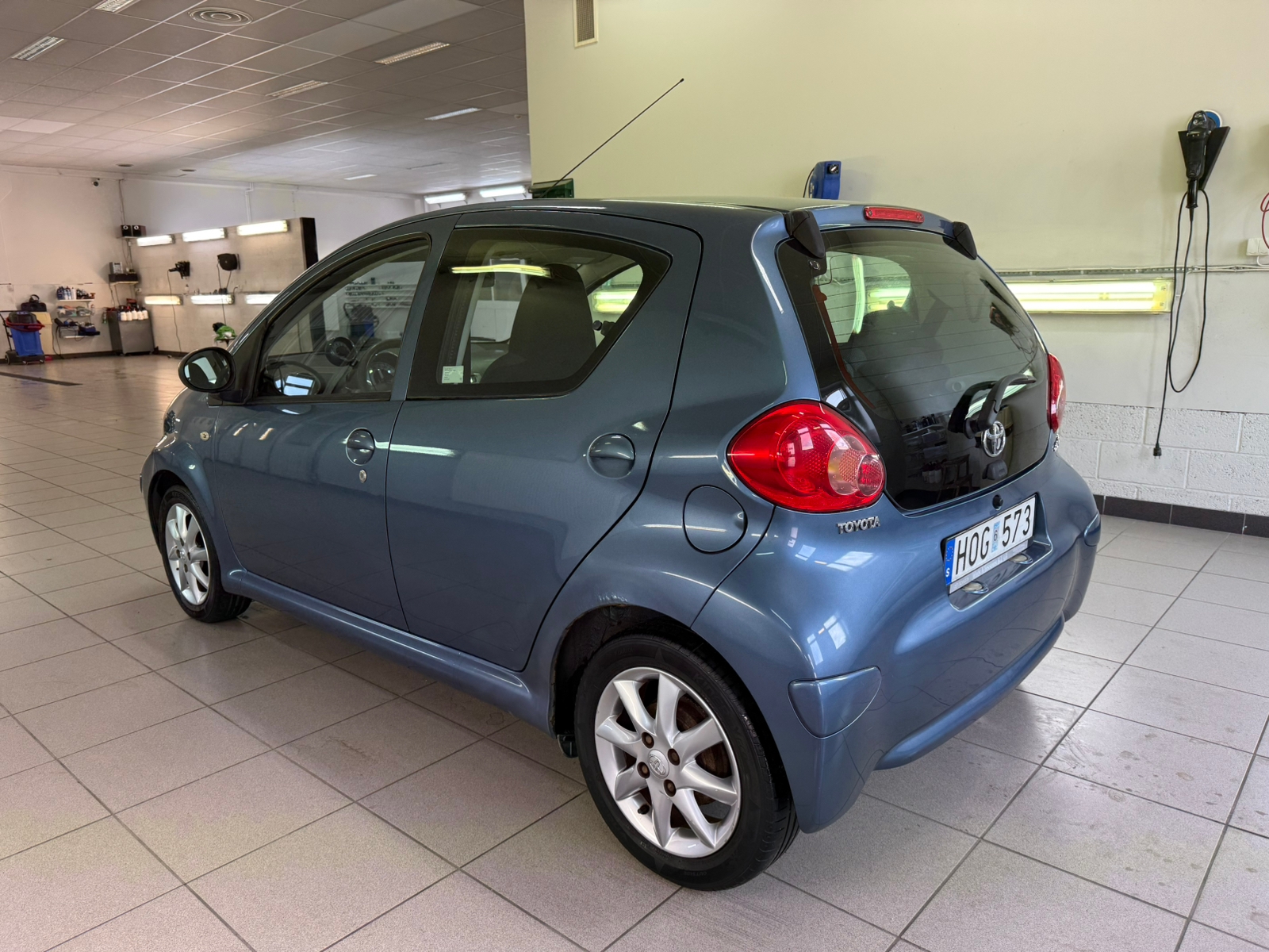 Toyota Aygo 5-dörrar 1.0 VVT-i Manuell 2008, bild 3/7