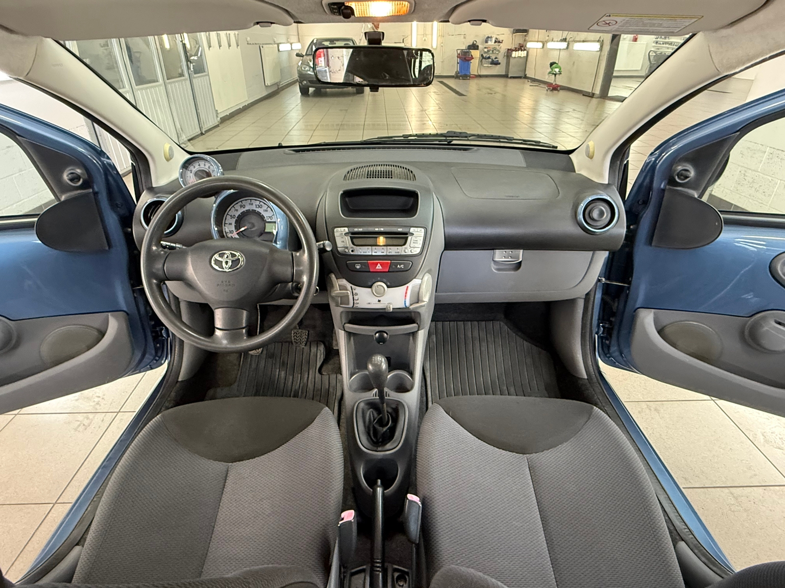 Toyota Aygo 5-dörrar 1.0 VVT-i Manuell 2008, bild 5/7