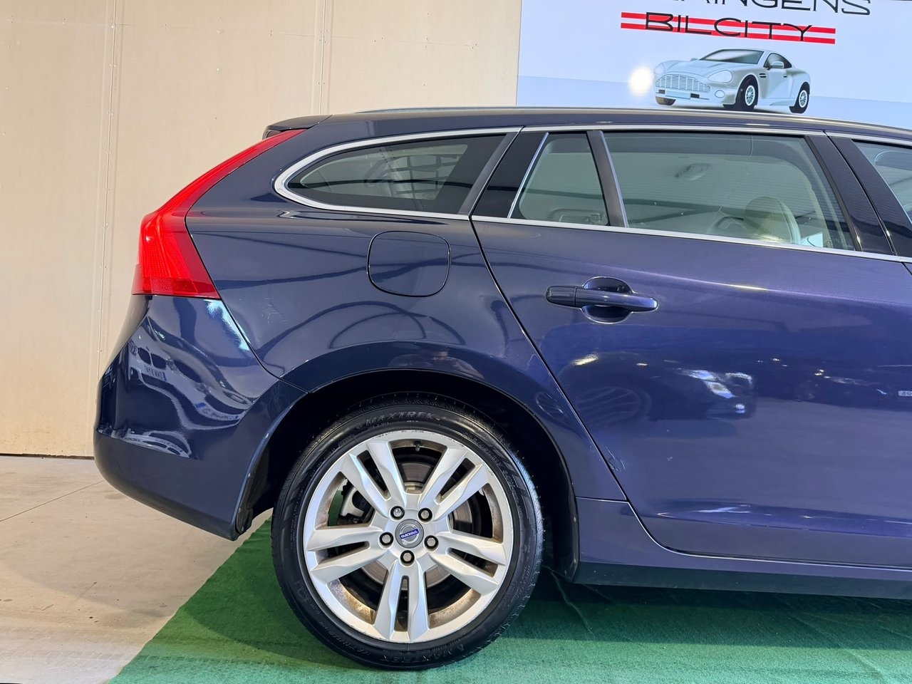 Volvo V60 2011, photo 3/10