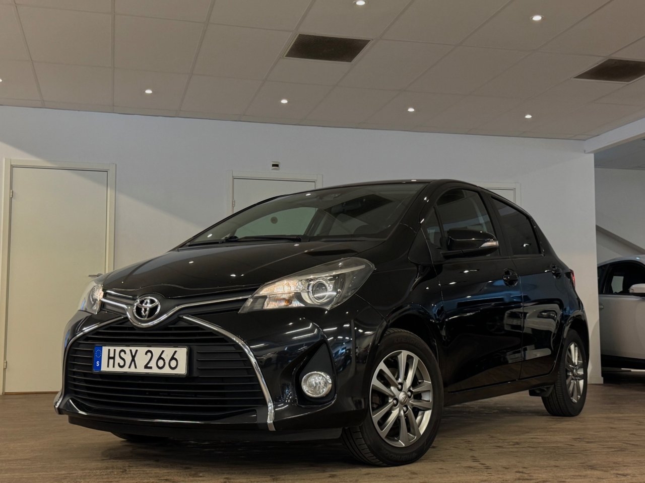 Toyota Yaris 2015, bild 3/10