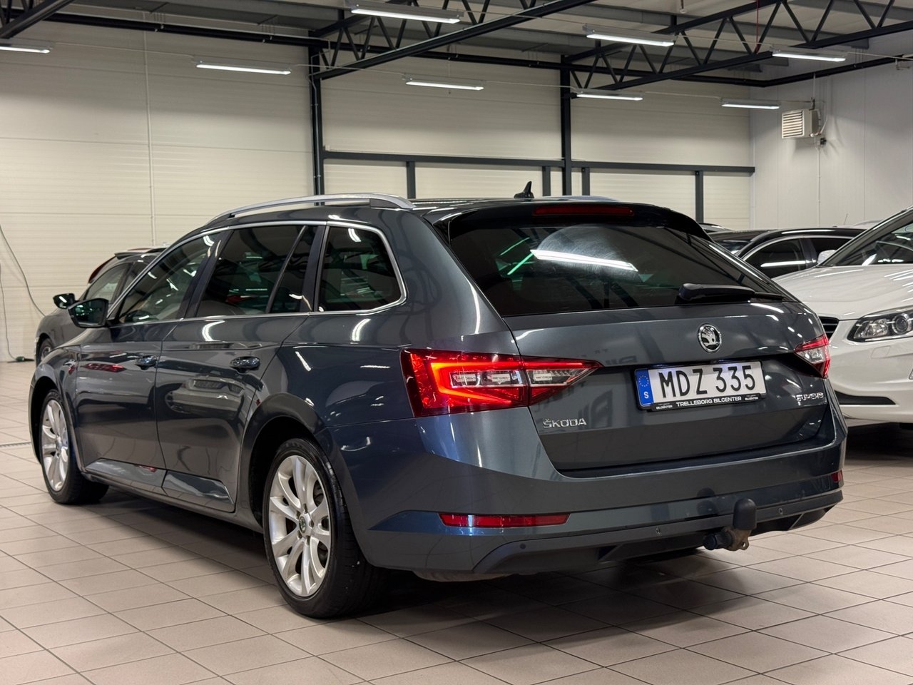 Skoda Superb 2016, photo 7/10