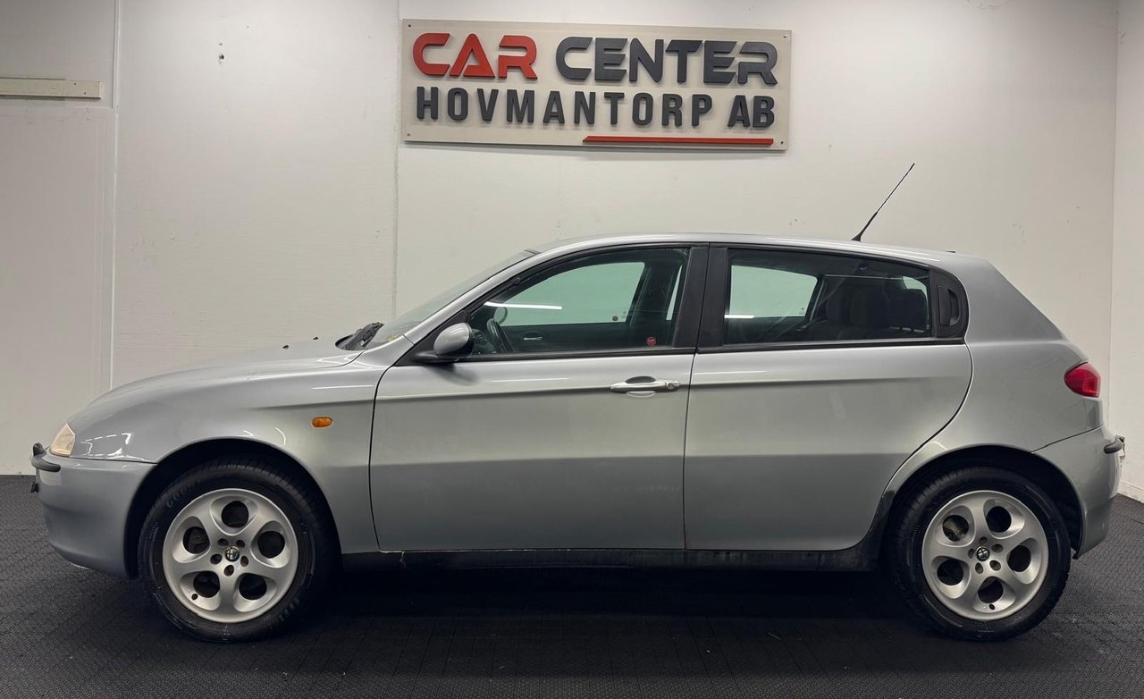 Alfa Romeo 147 2004, bild 2/10