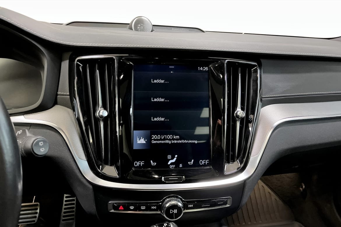 Volvo V60 D4 AWD R-Design 2019, photo 6/9