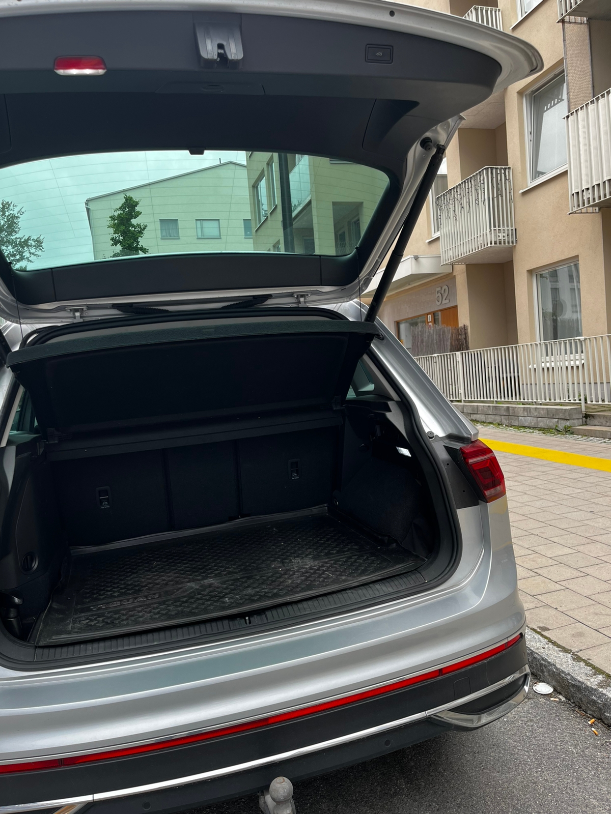 Volkswagen Tiguan 2022, bild 6/8