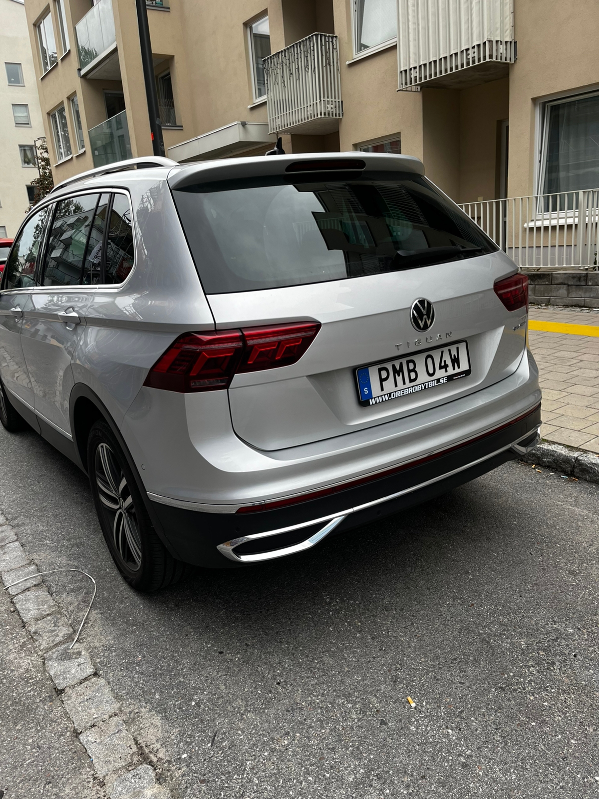 Volkswagen Tiguan 2022, bild 2/8