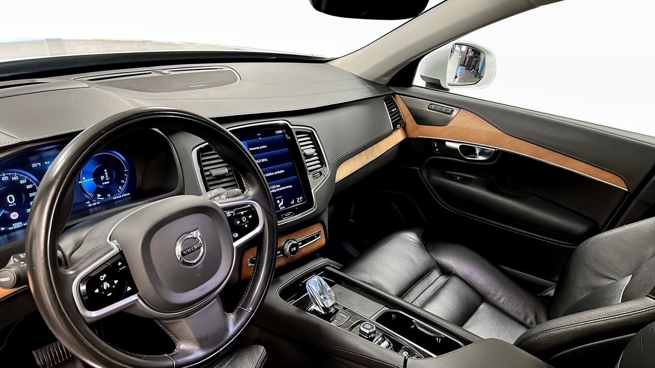 Volvo XC90 2021, photo 7/10