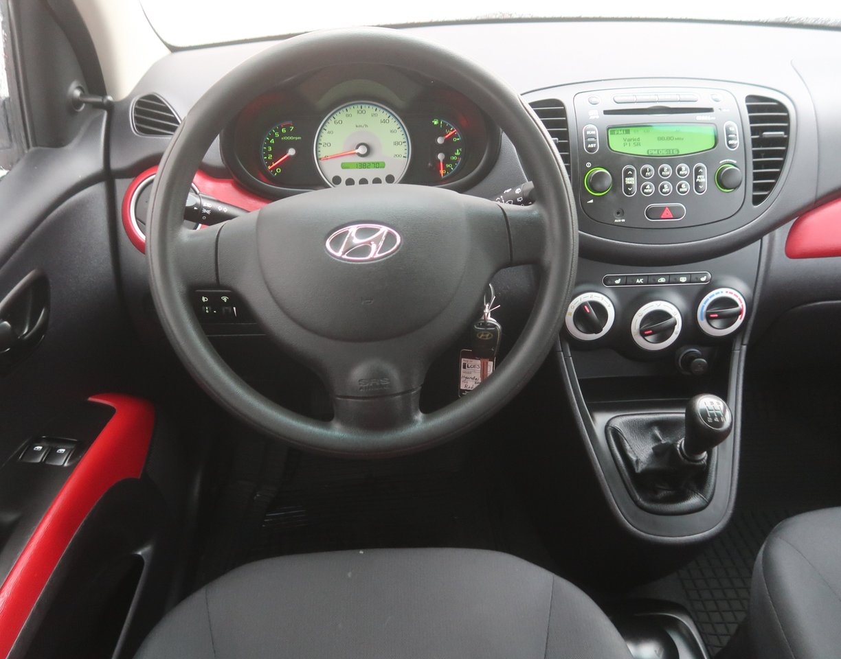 Hyundai i10 2008, photo 7/24