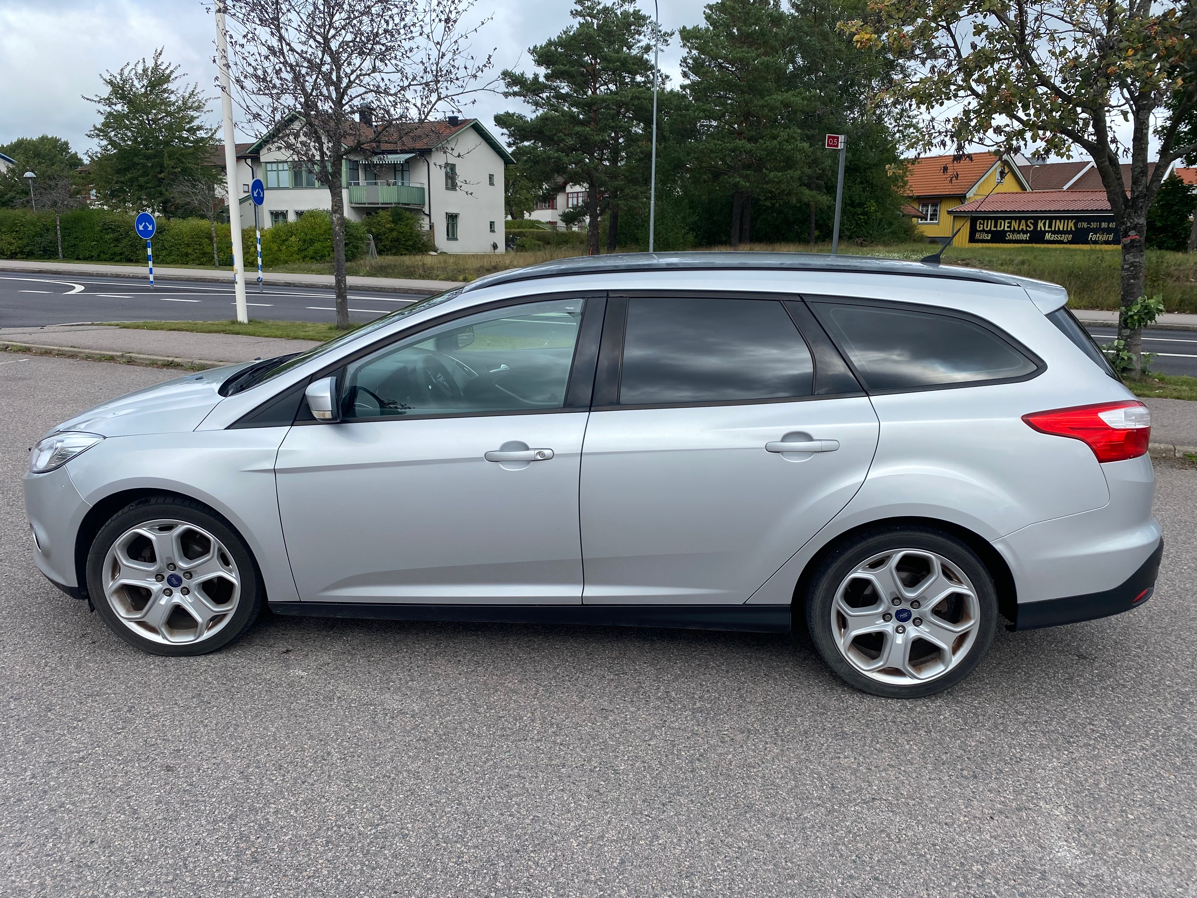 Ford Focus Kombi 1.6 Ti-VCT Manuell 2011, bild 6/6