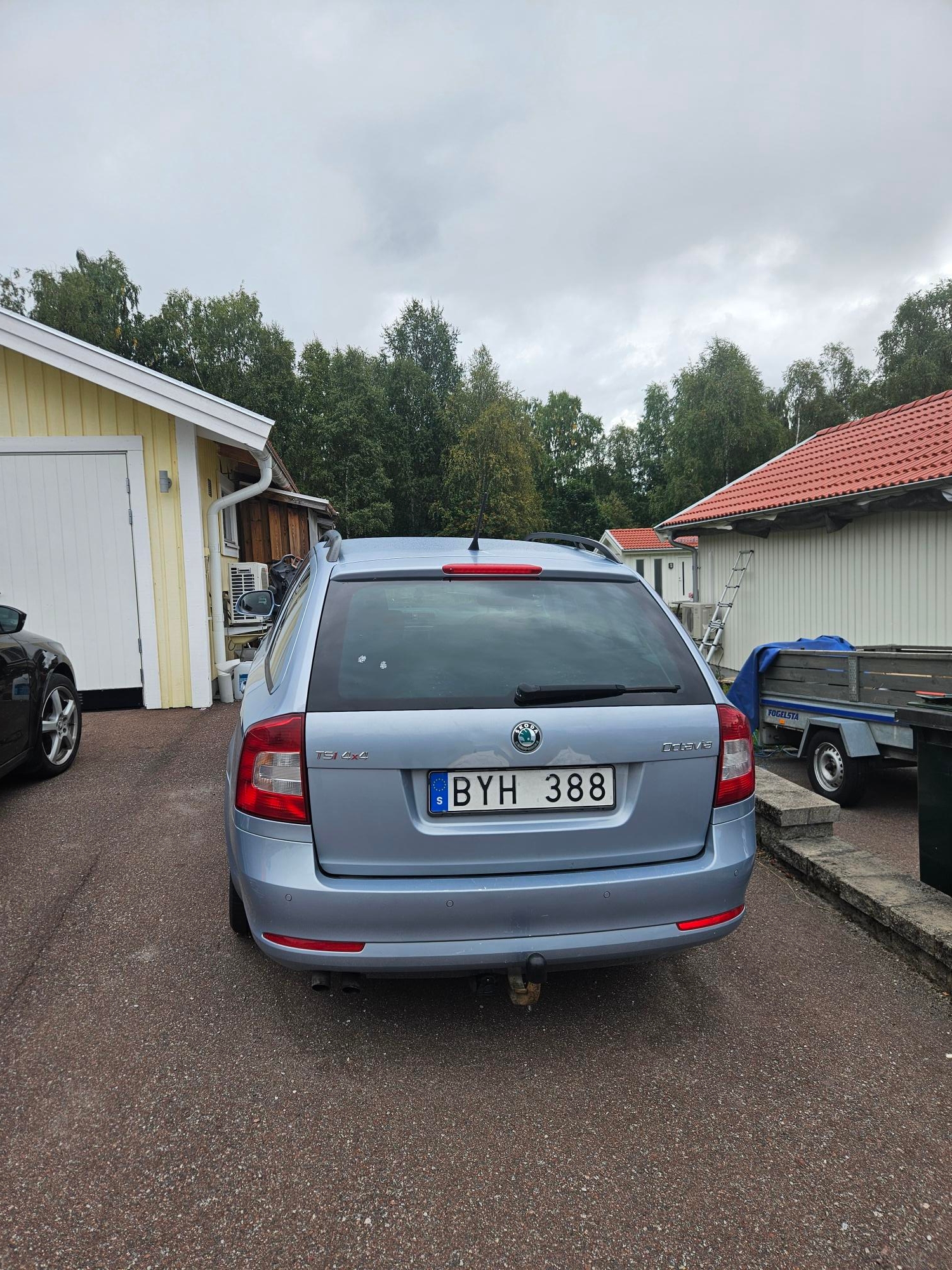 Skoda Octavia Kombi 1.8 TSI 4x4 Manuell 2011, bild 4/5