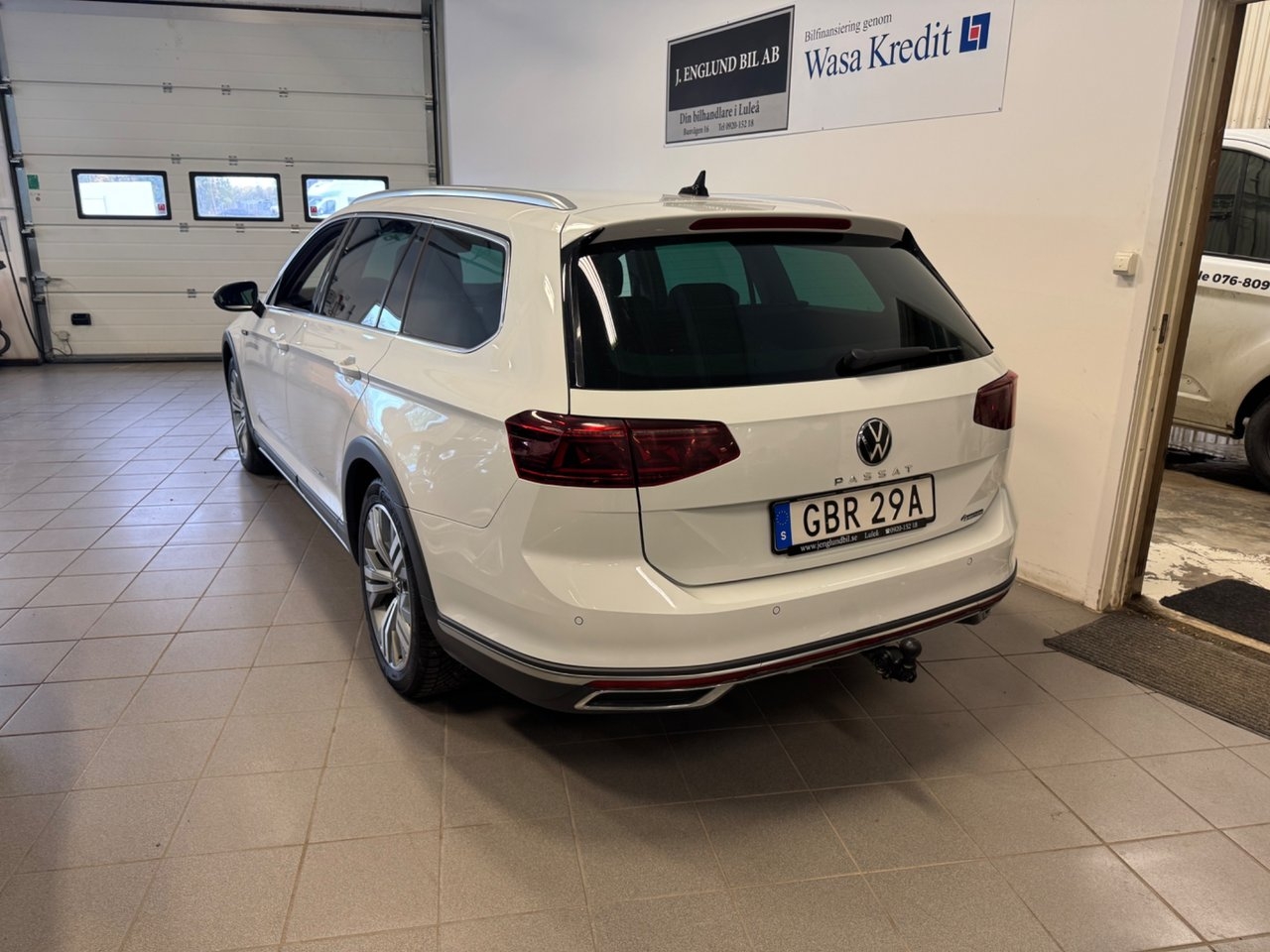Volkswagen Passat 2024, bild 2/10