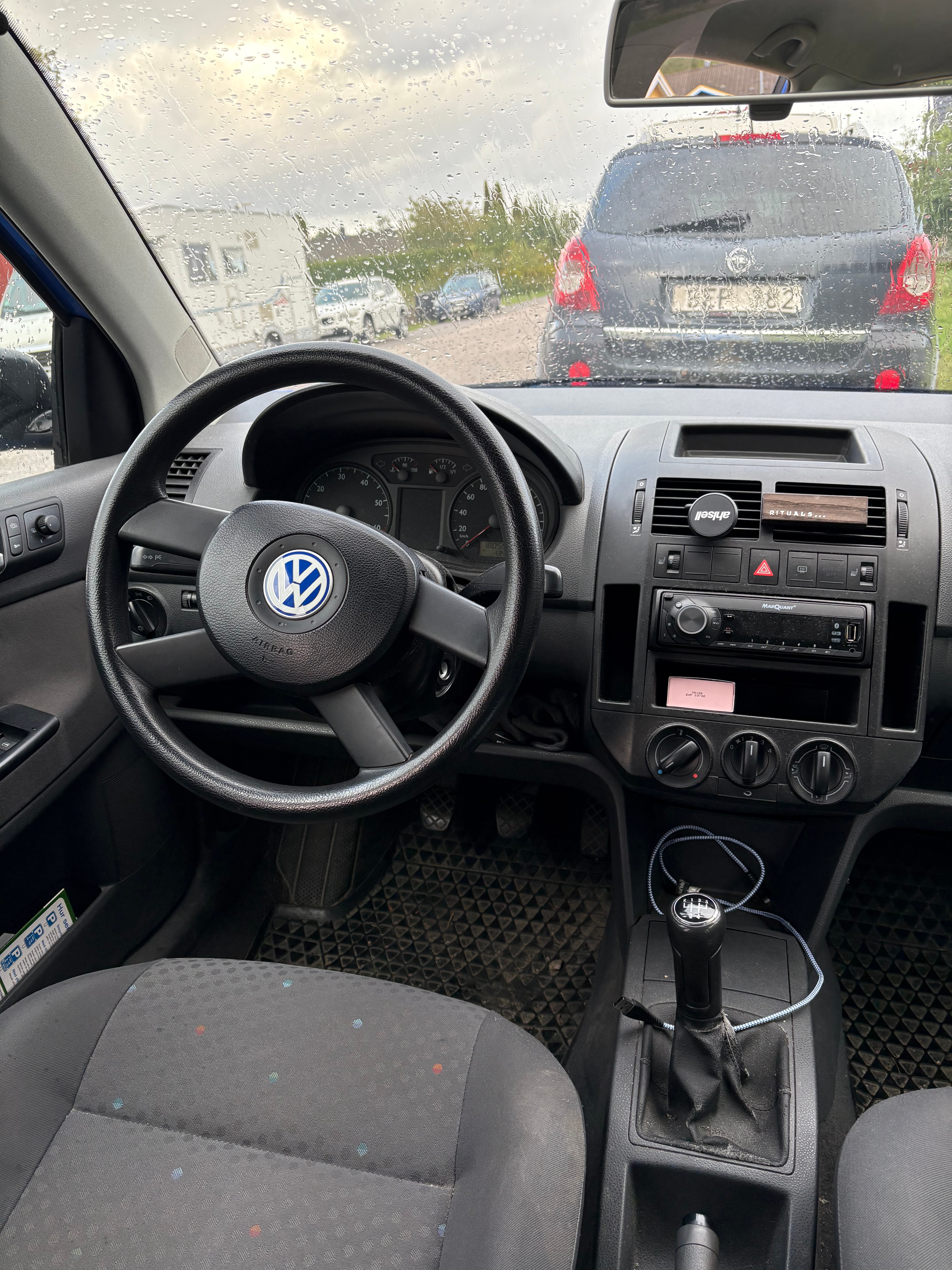 Volkswagen Polo 5-dörrar 1.4 Manuell 2002, photo 2/5