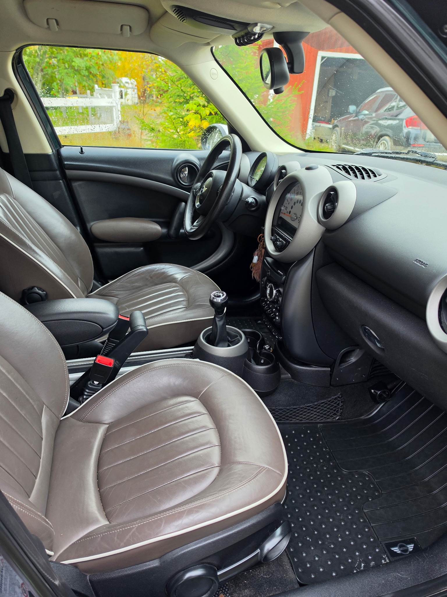 MINI Countryman Cooper SD ALL4 Manuell 2012, bild 6/10