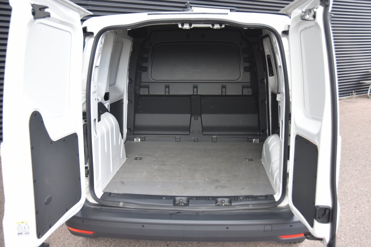 Volkswagen Caddy Cargo 2.0 TDI 2023, bild 7/10