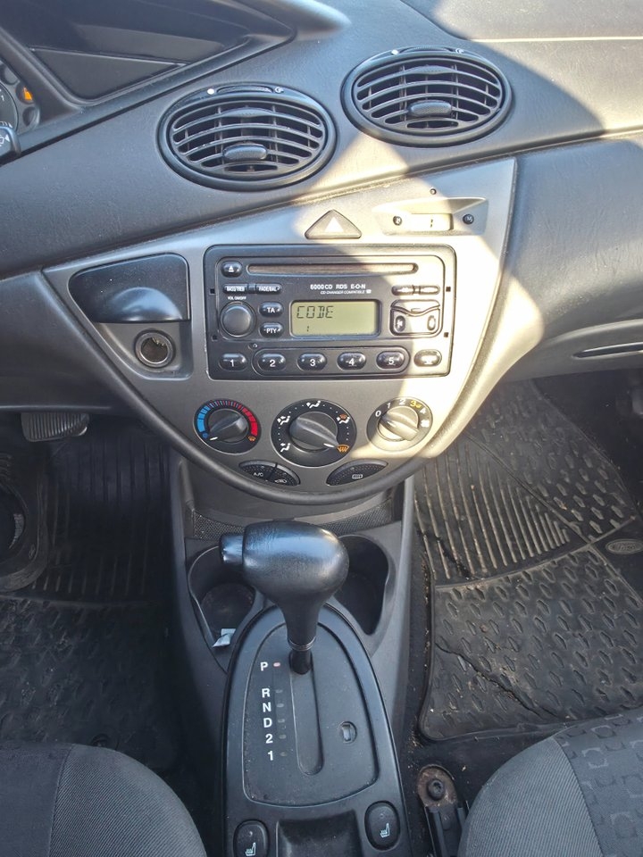 Ford Focus 2004, kuva 4/10