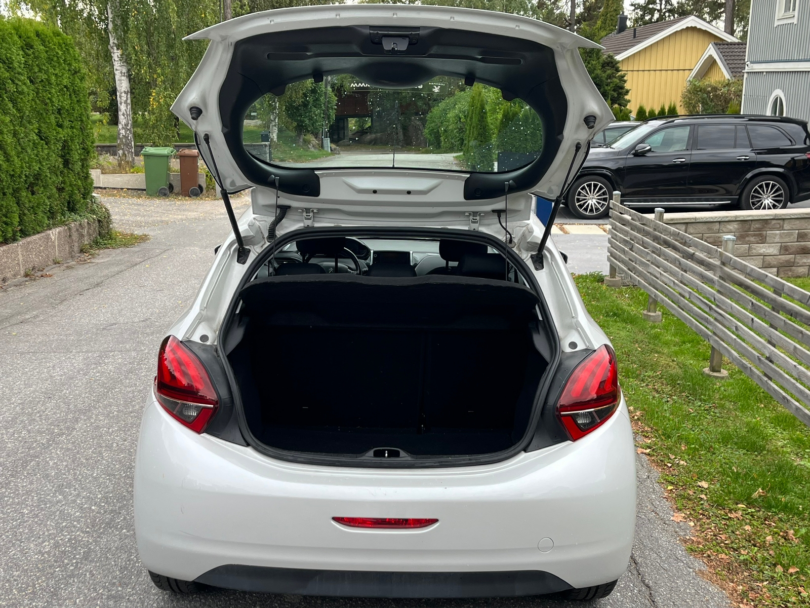 Peugeot 208 2017, bild 4/5