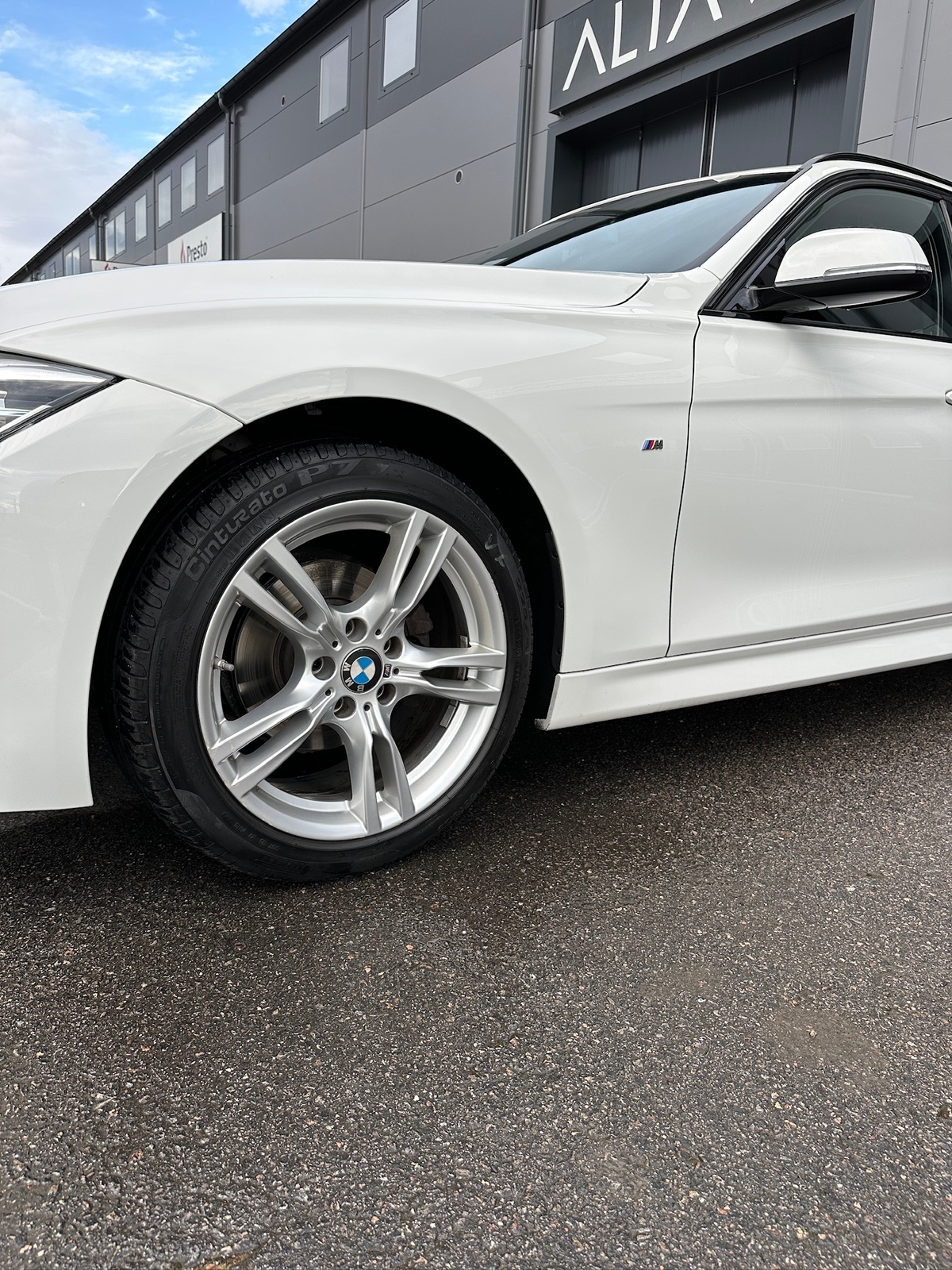 BMW 320 i xDrive Touring Steptronic 2019, bild 7/10