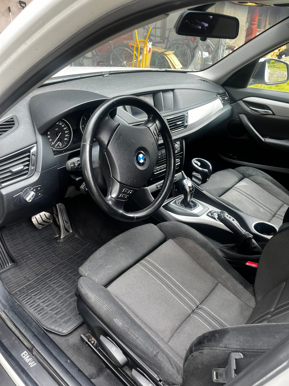 BMW X1 xDrive18d Steptronic 2013, bild 3/8