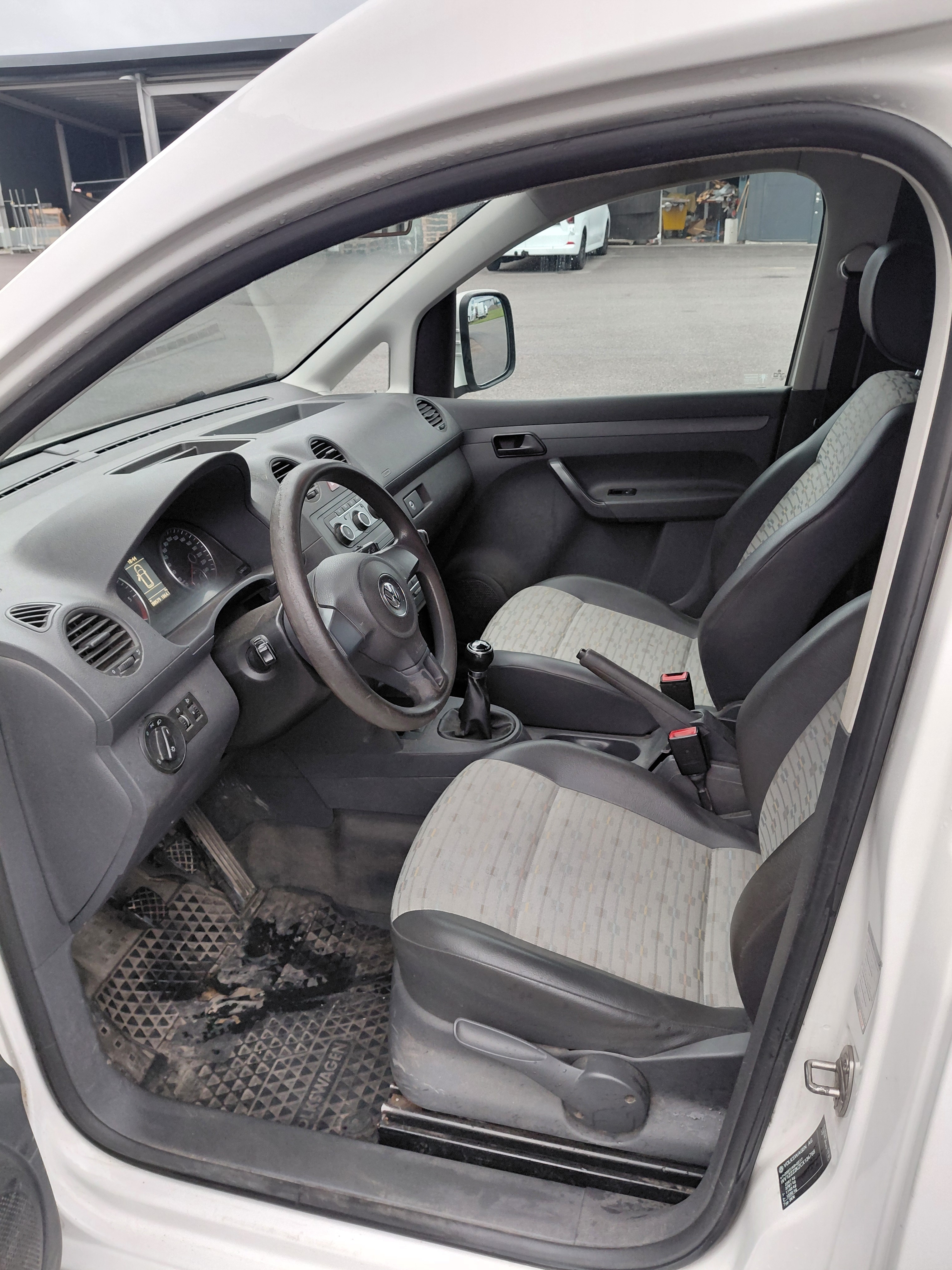 Volkswagen Caddy 2012, bild 4/9