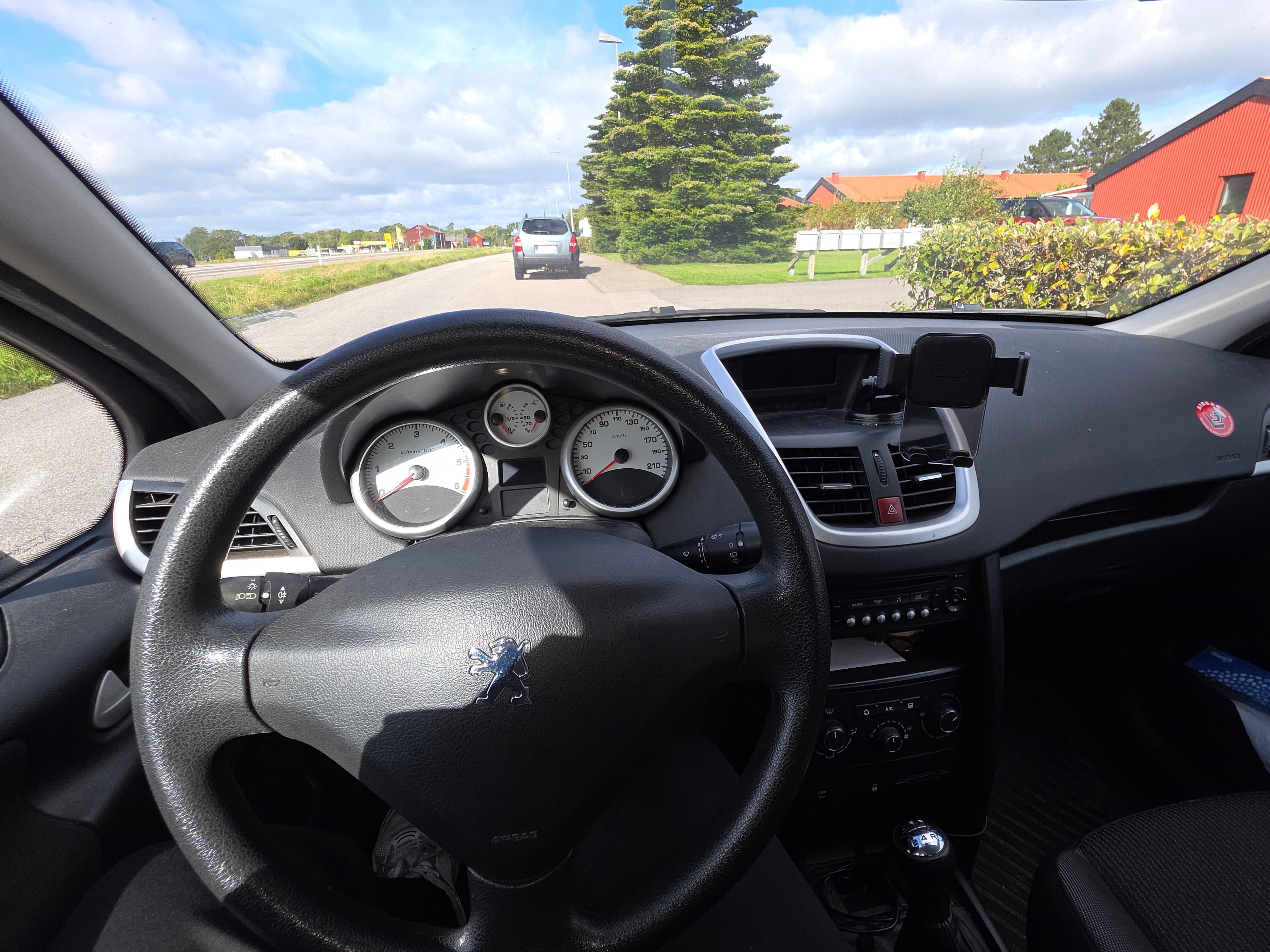 Peugeot 207 SW 1.6 HDi FAP Manuell 2010, photo 5/5