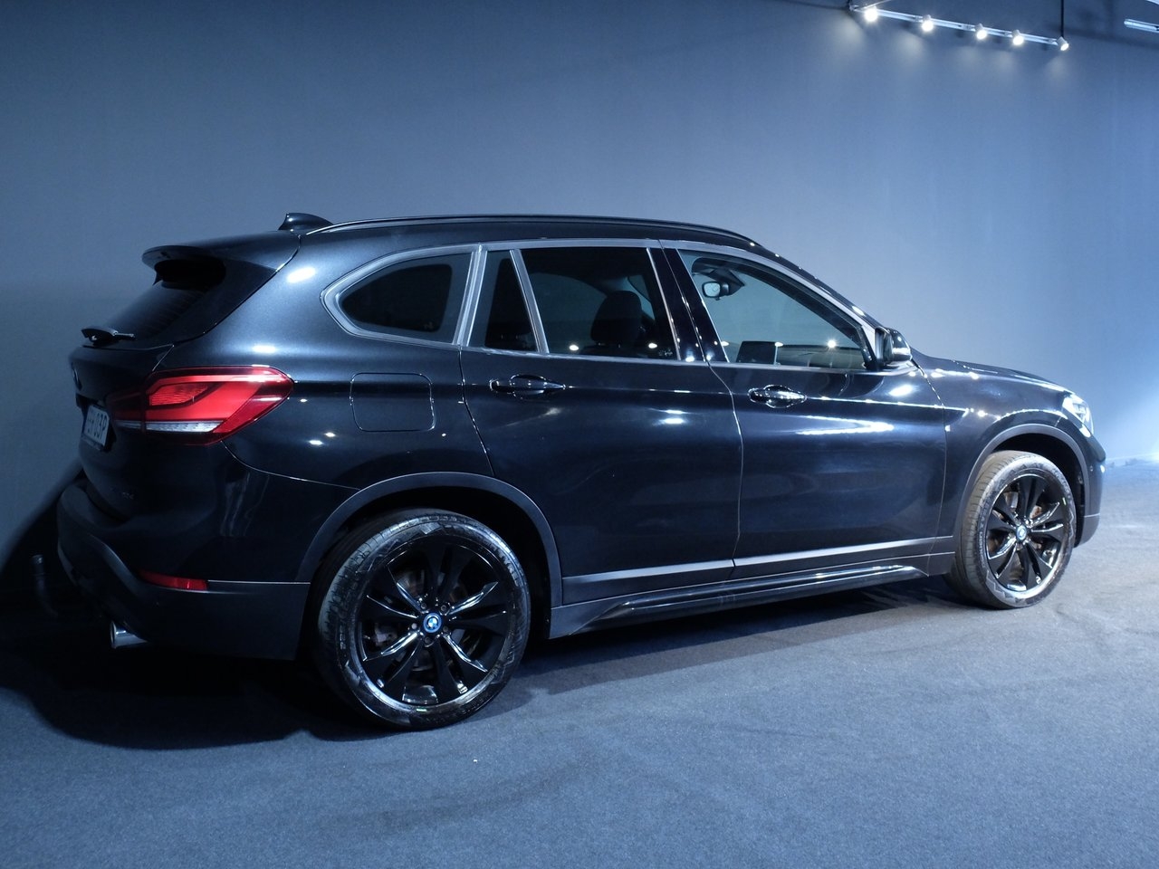 BMW X1 xDrive20d Sport line 190hk 2020, kuva 3/9