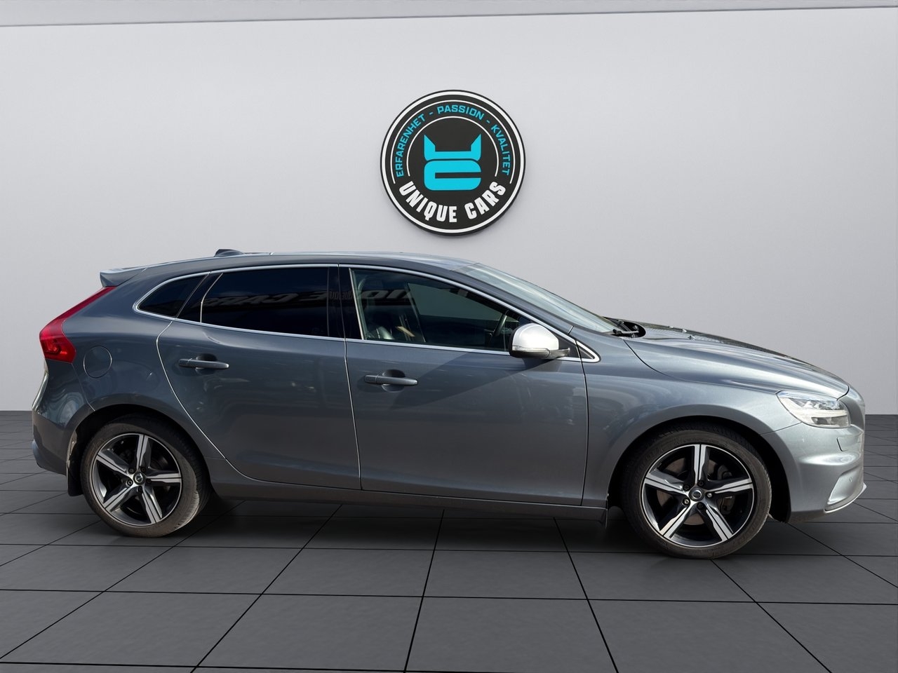 Volvo V40 D3 2017, bild 2/10