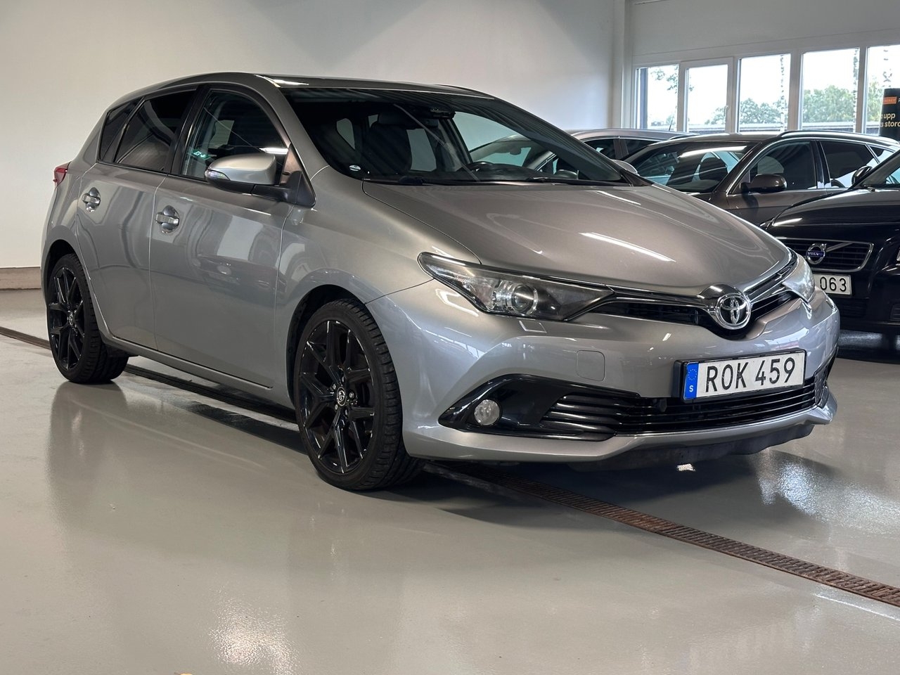 Toyota Auris 2017, bild 2/10