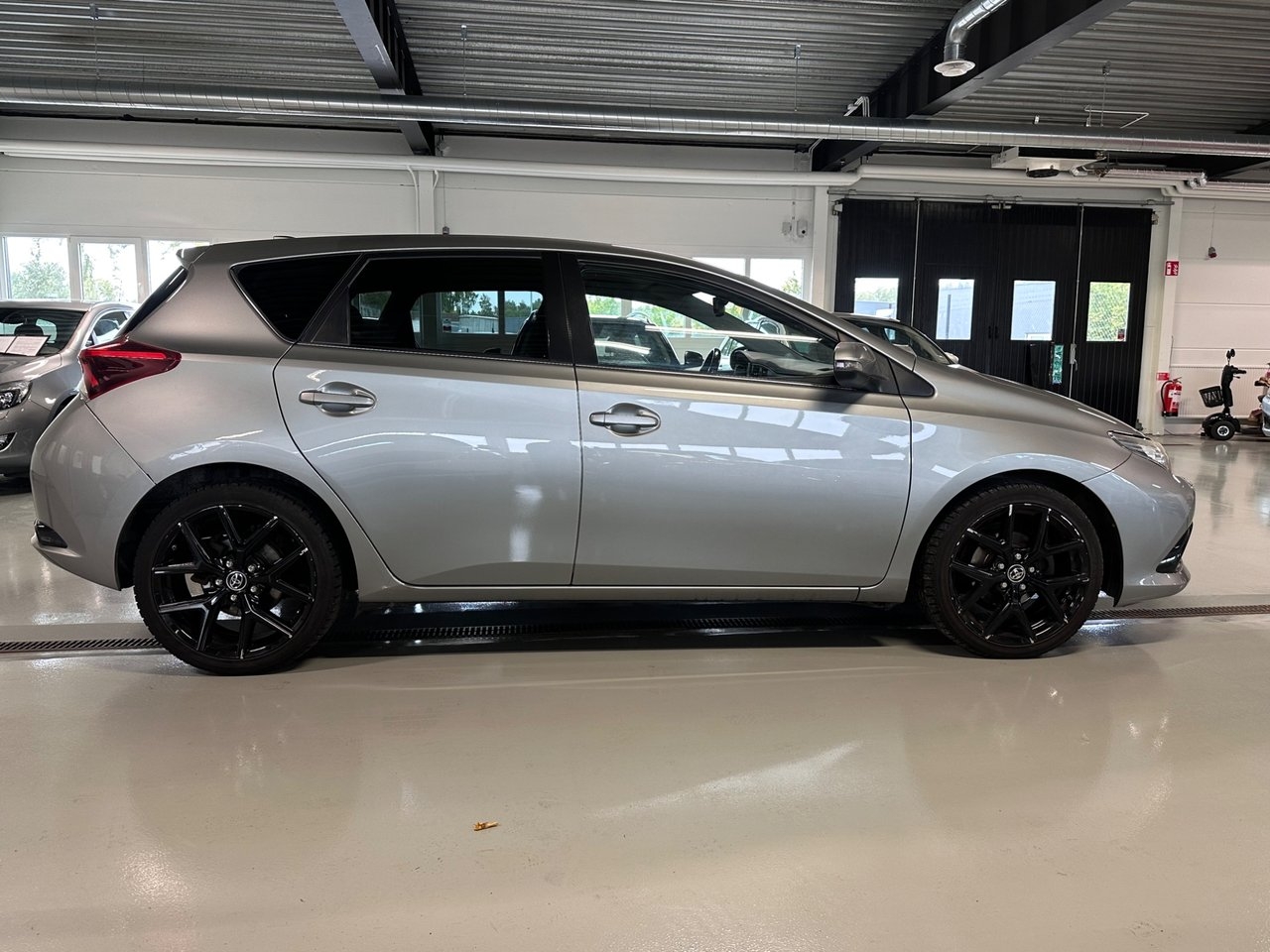 Toyota Auris 2017, bild 4/10