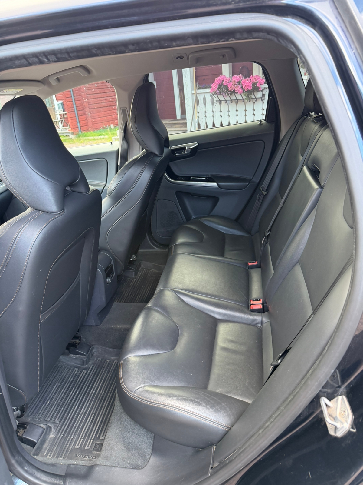 Volvo XC60 D4 AWD Geartronic 2017, bild 5/7