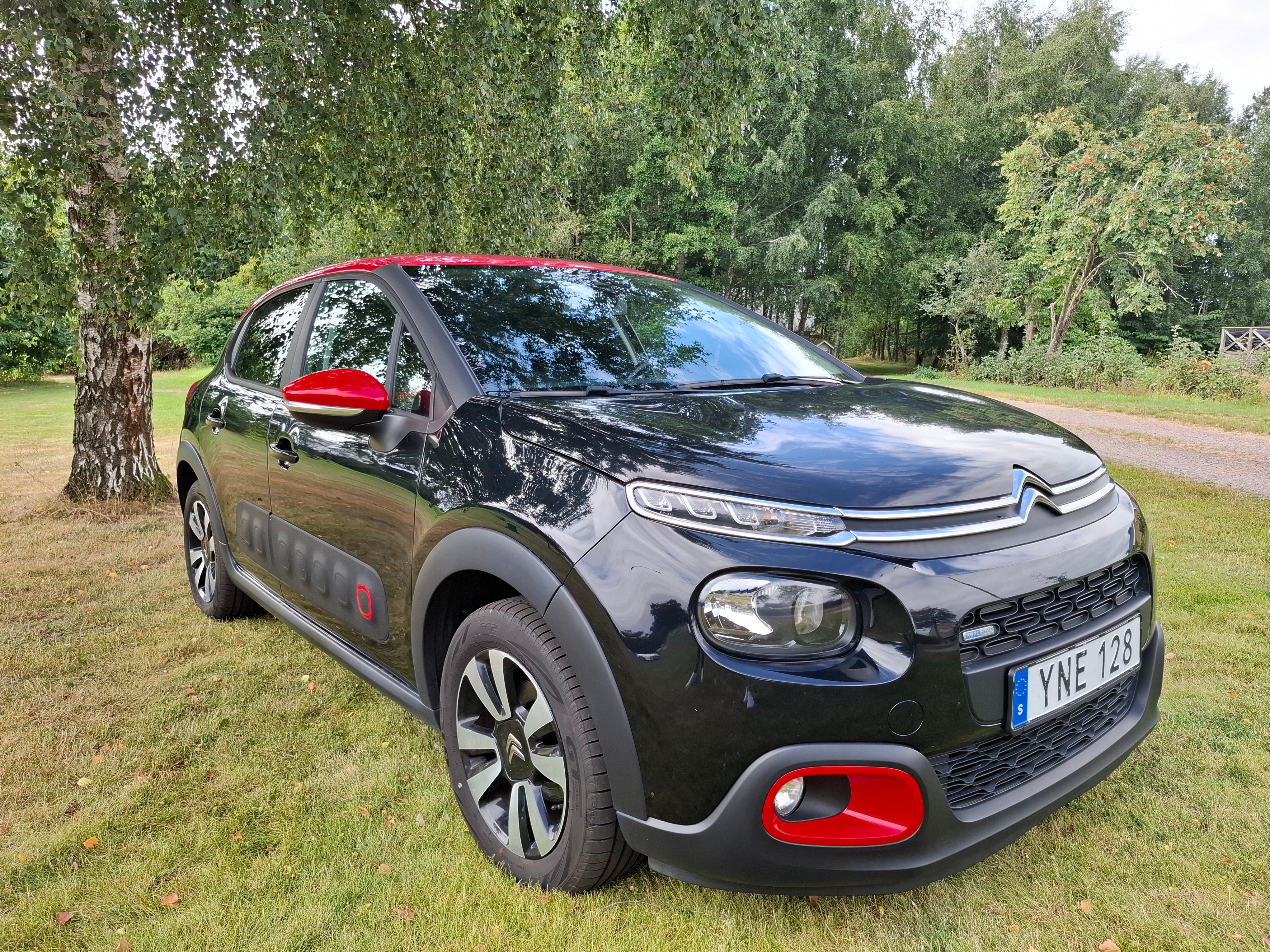 Citroen C3 1.2 PureTech 82 Manuell 2017, bild 2/6