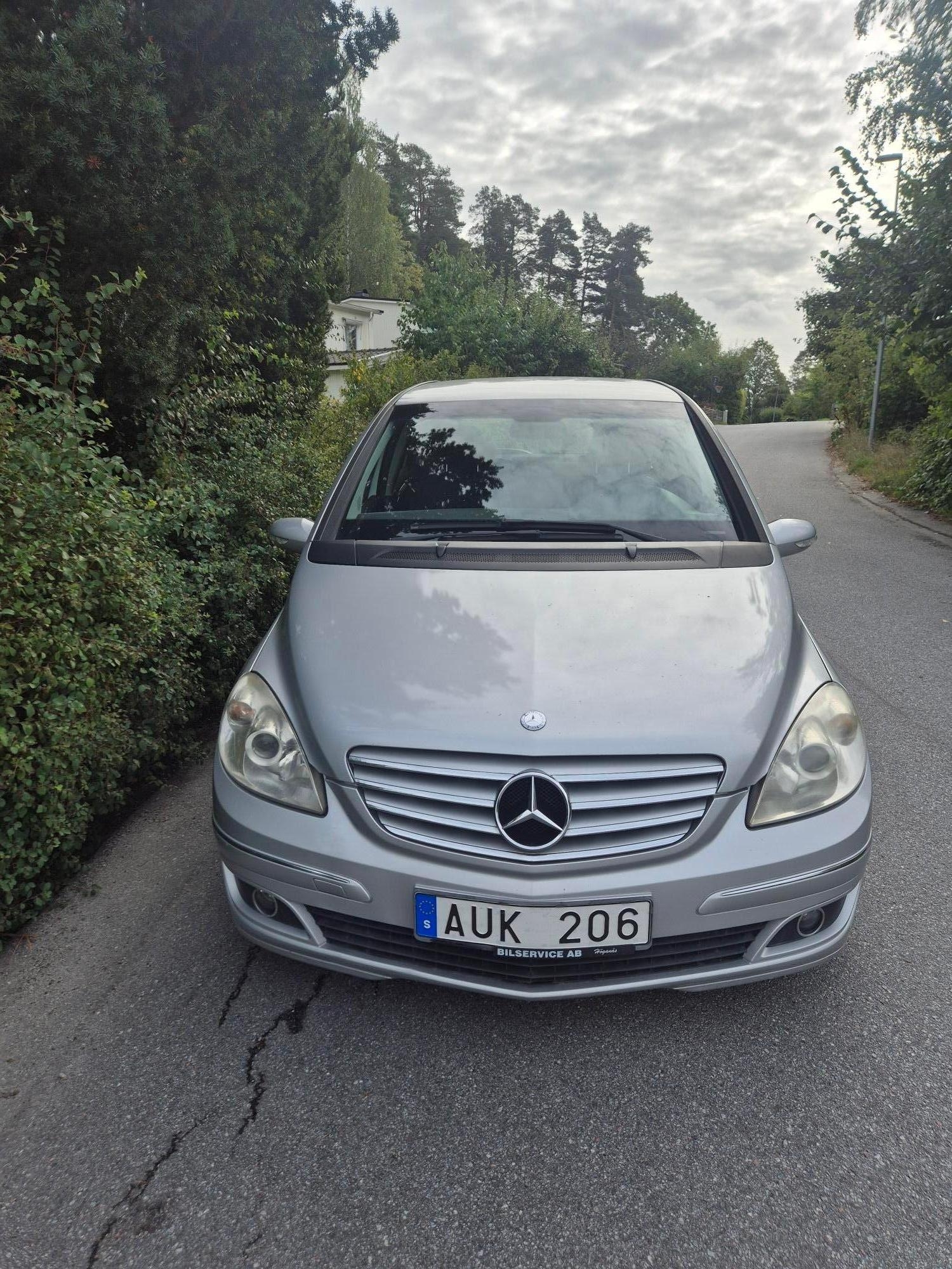 Mercedes-Benz B