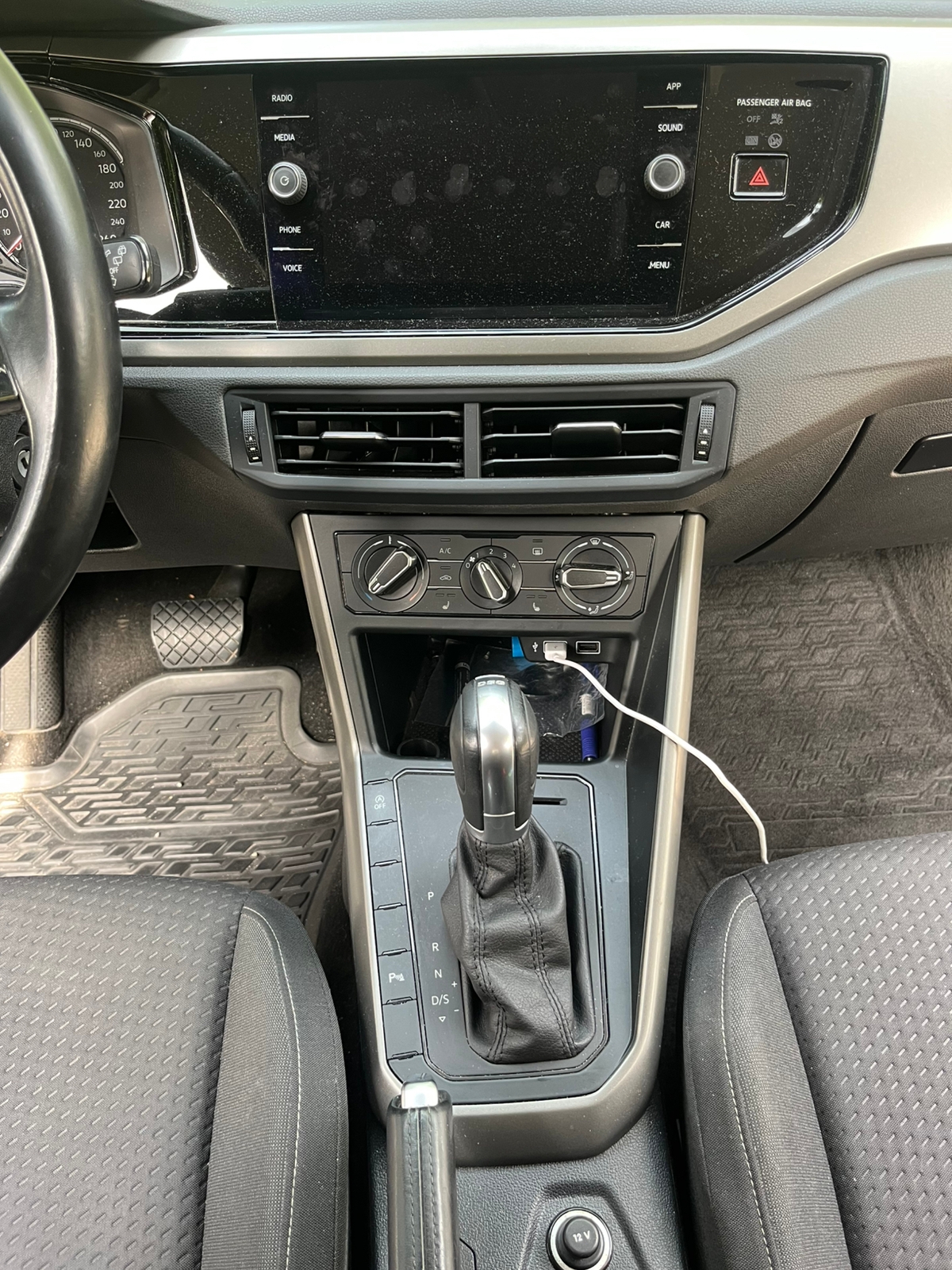 Volkswagen Polo 1.0 TSI DSG Sekventiell 2018, bild 4/10