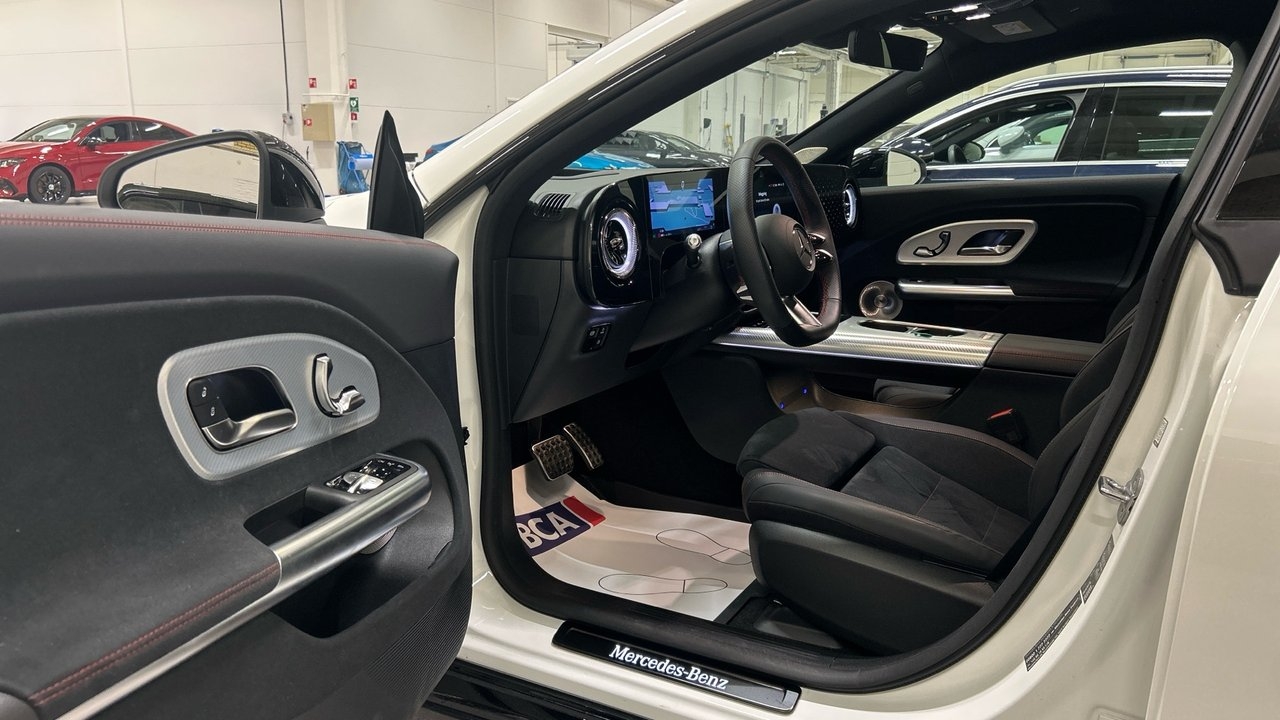 Mercedes-Benz CLA 250+ AMG Pano 2025, photo 7/10