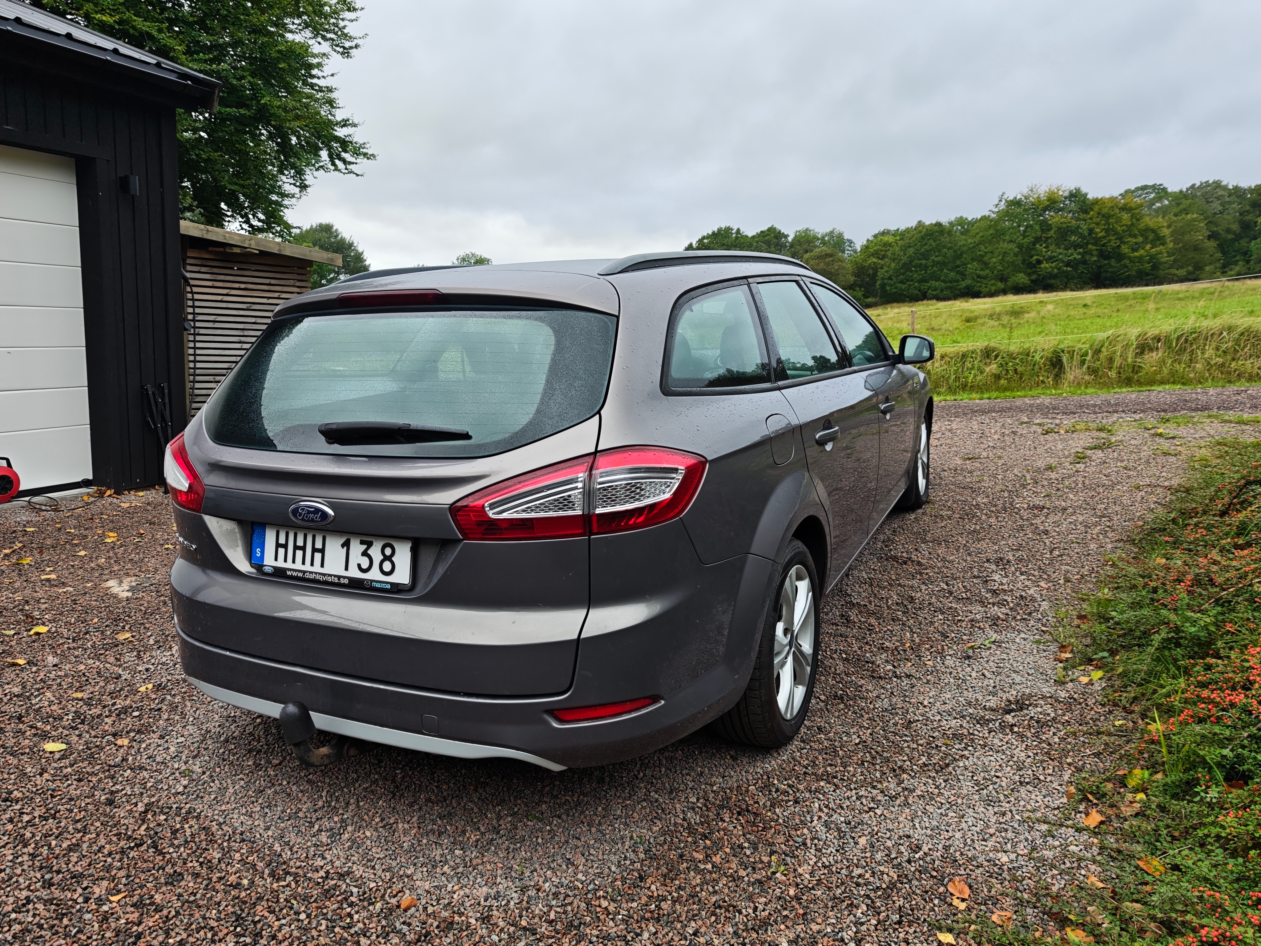 Ford Mondeo Kombi 1.6 TDCi Manuell 2014, bild 3/5