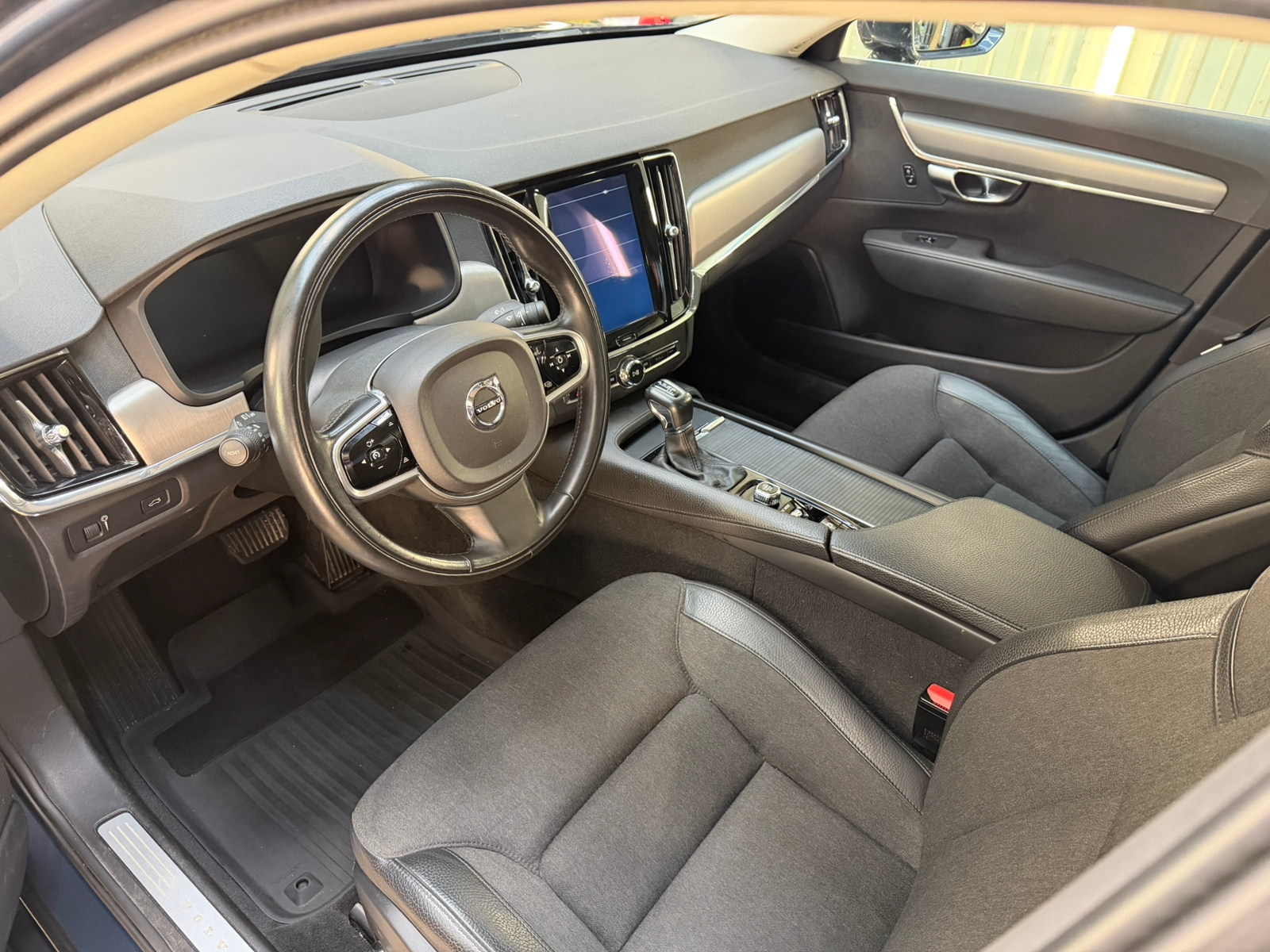 Volvo S90 2.0 D4 Inscription AWD 2018, bild 2/5