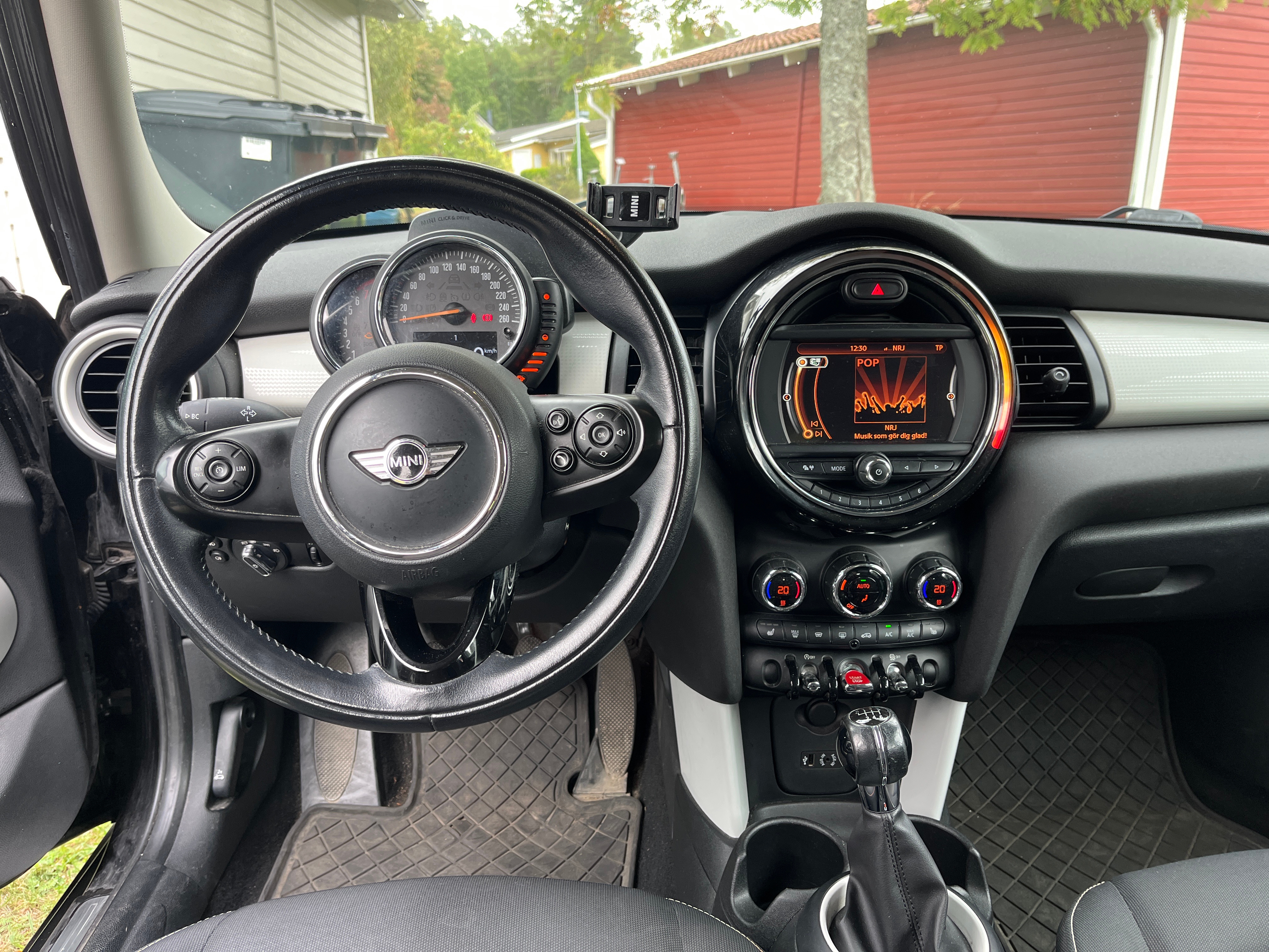 MINI Cooper 5-dörrars Manuell 2017, bild 5/5