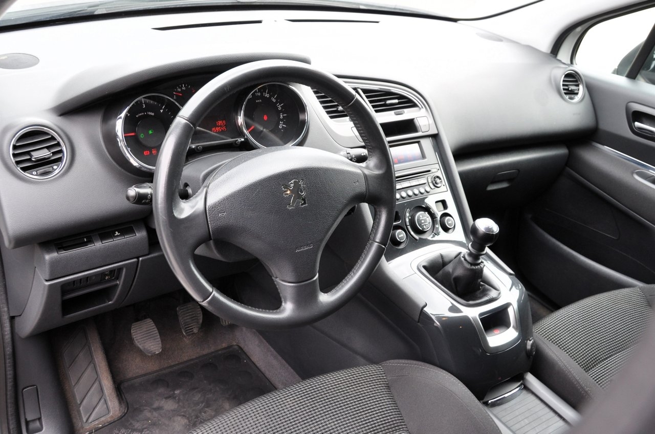 Peugeot 5008 1.6 HDi FAP 7-sits Drag 2011, bild 7/14