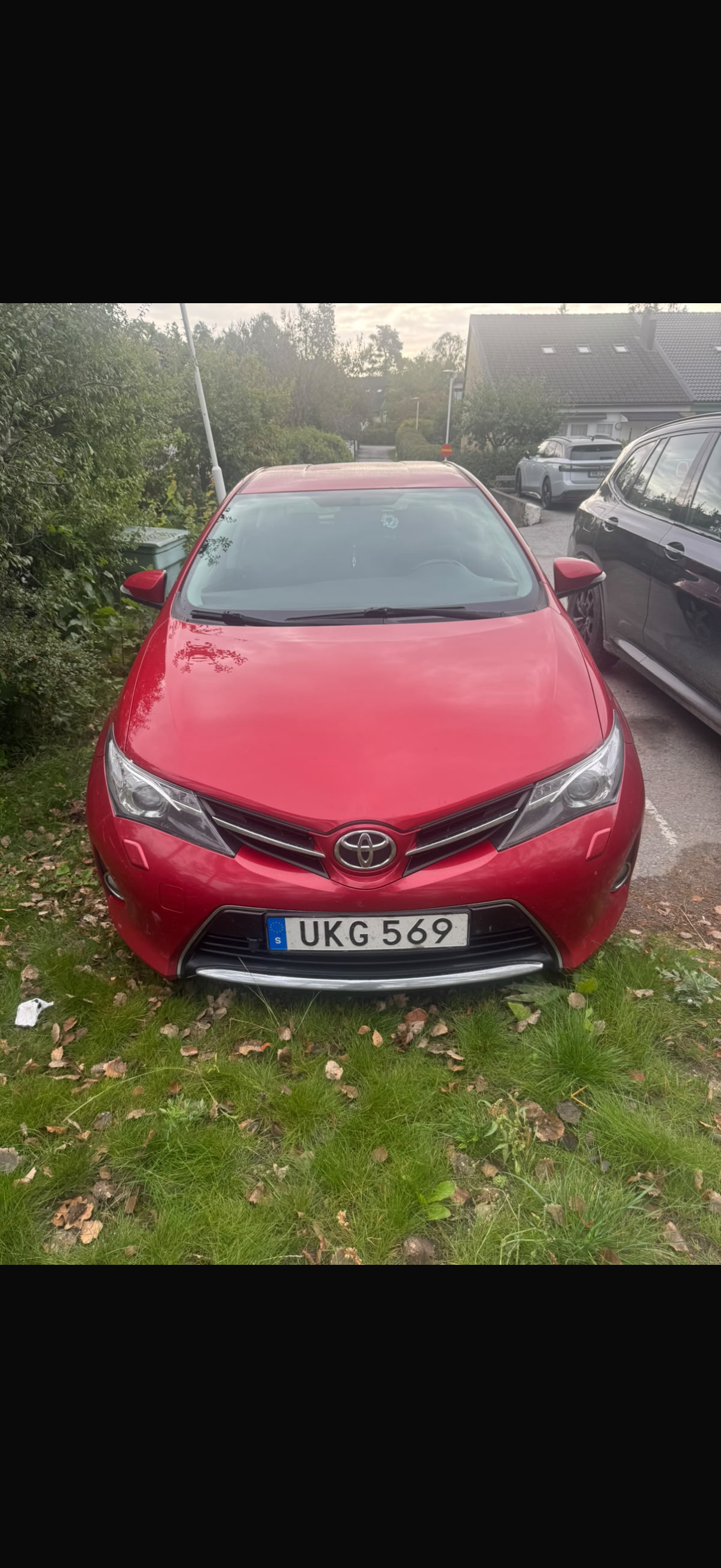 Toyota Auris 1.4 D-4D Manuell 2015, bild 2/4