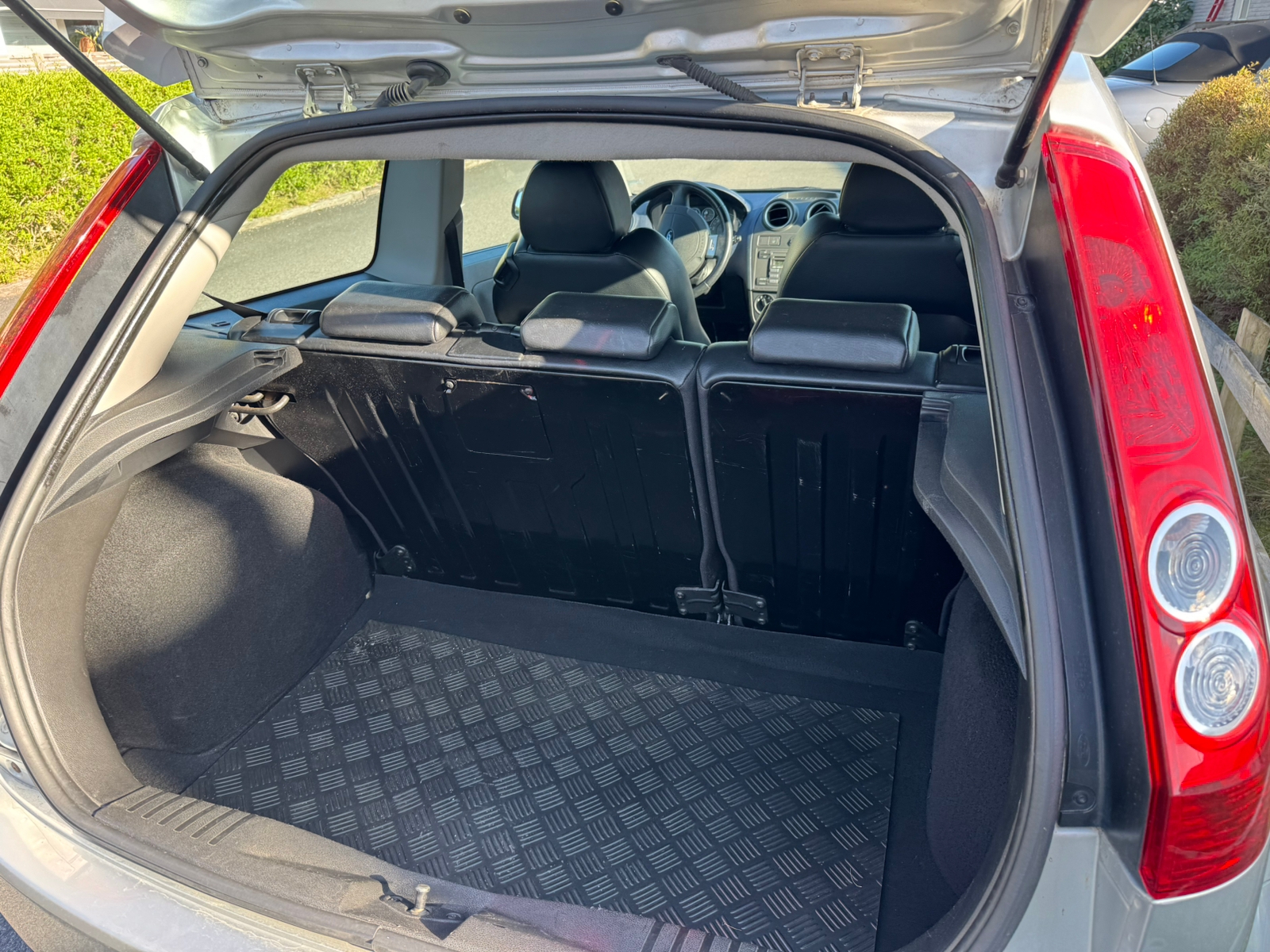 Ford Fiesta ST Manuell 2006, bild 6/7