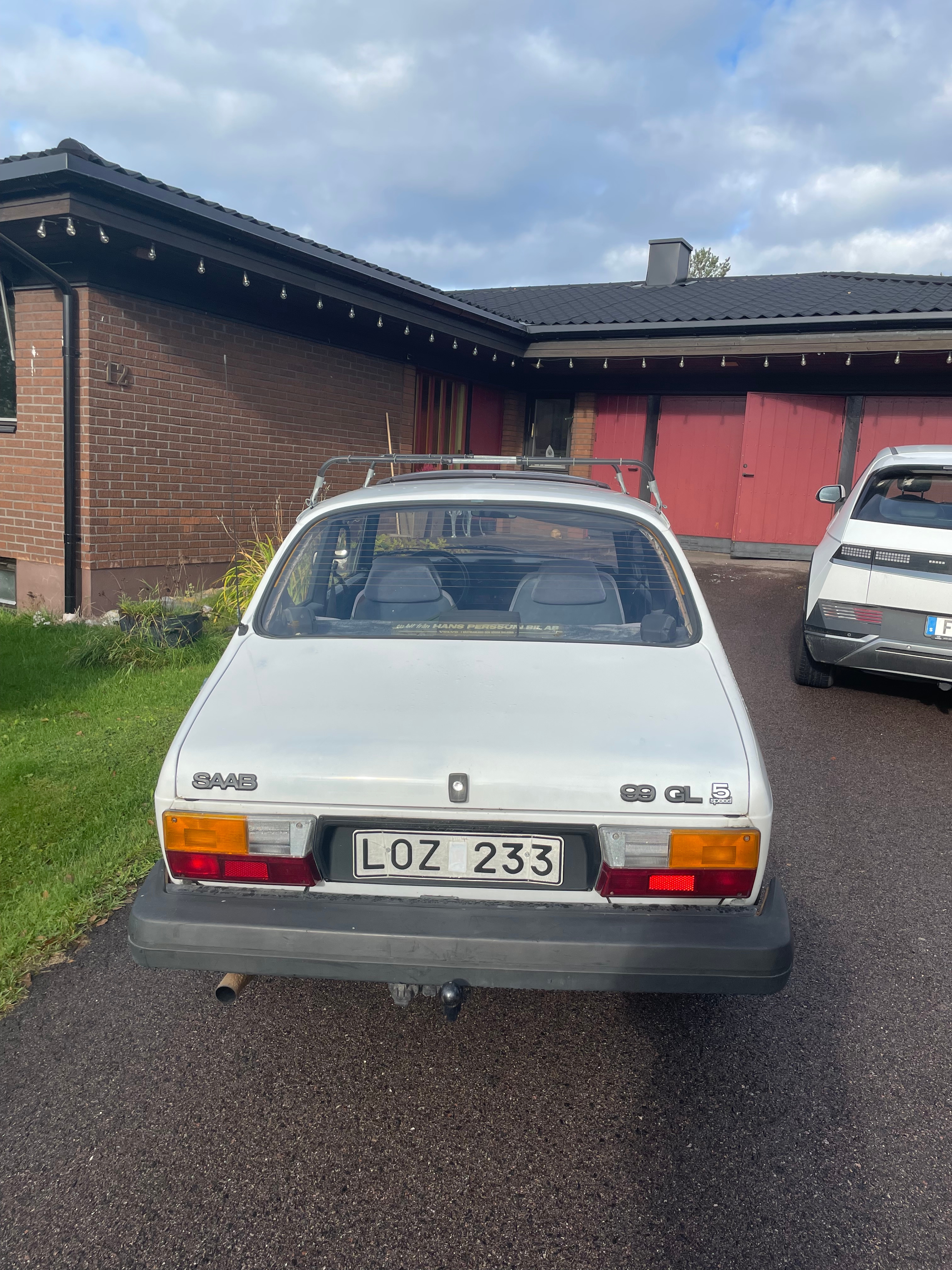 Saab 99 2-dörrars Sedan 2.0 Manuell 1983, bild 4/5