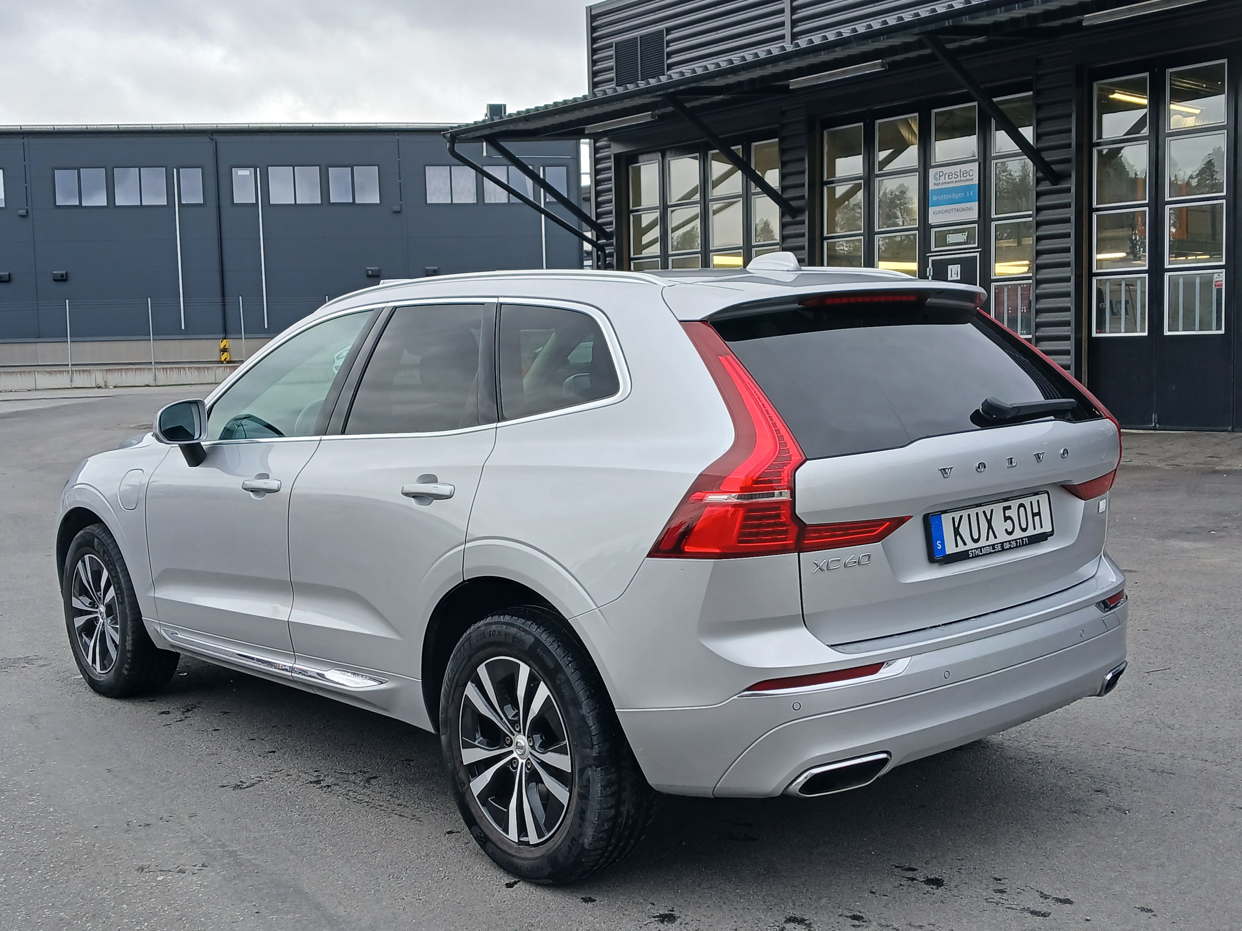 Volvo XC60 Recharge T6 AWD Geartronic 2021, bild 2/6
