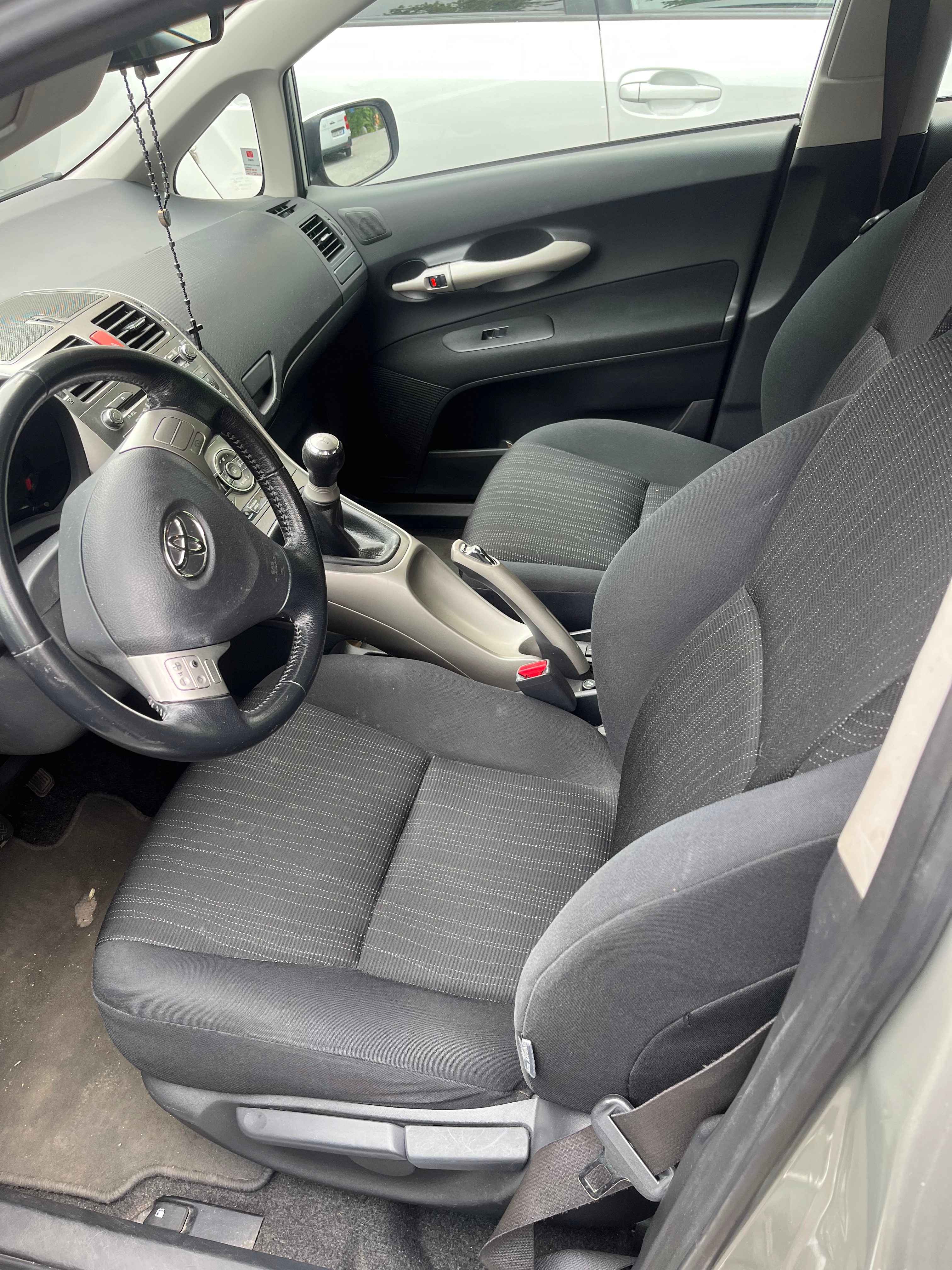 Toyota Auris 1.6 2007, bild 5/10