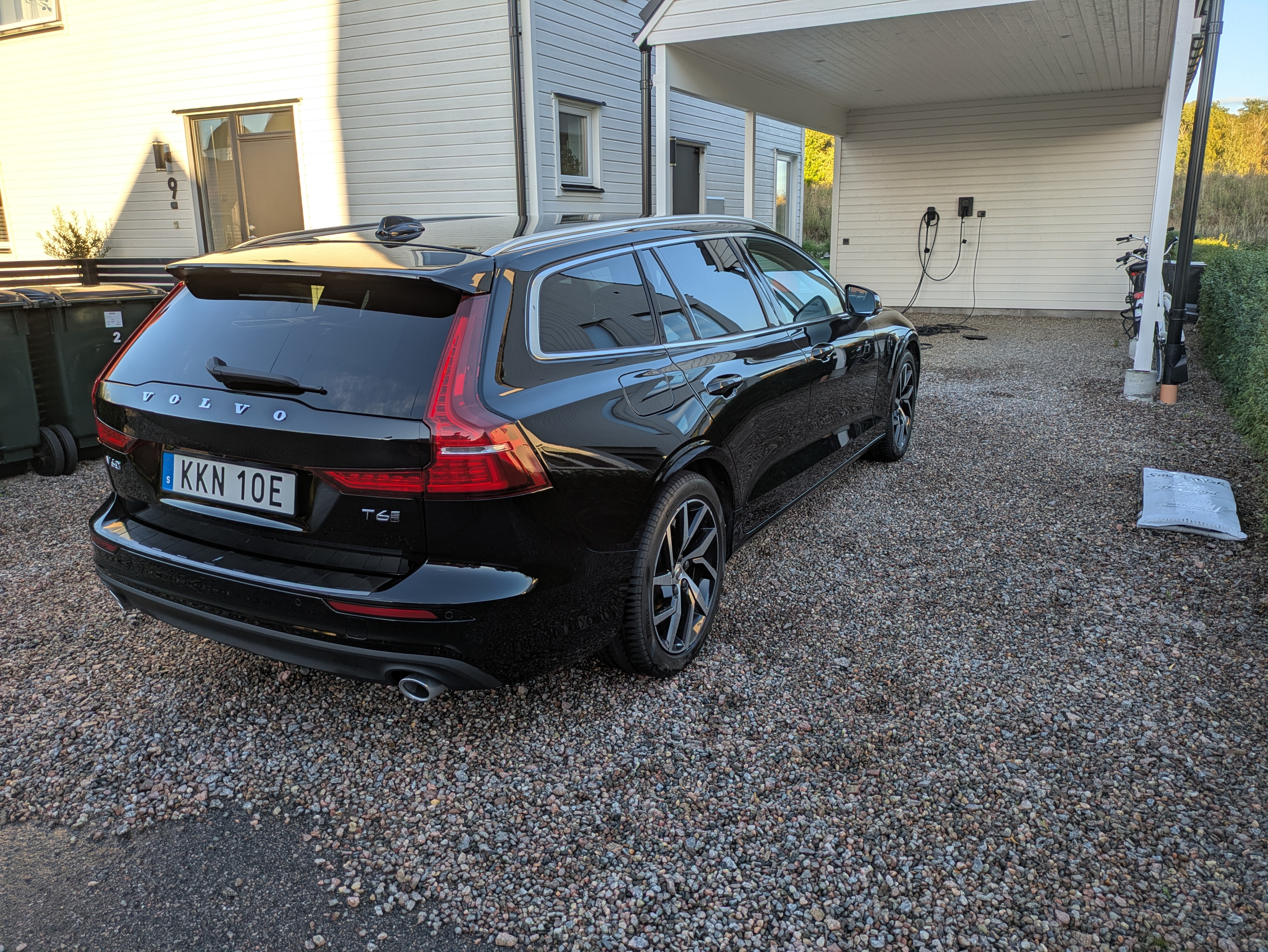 Volvo V60 T6 Twin Engine AWD Geartronic 2020, bild 3/6